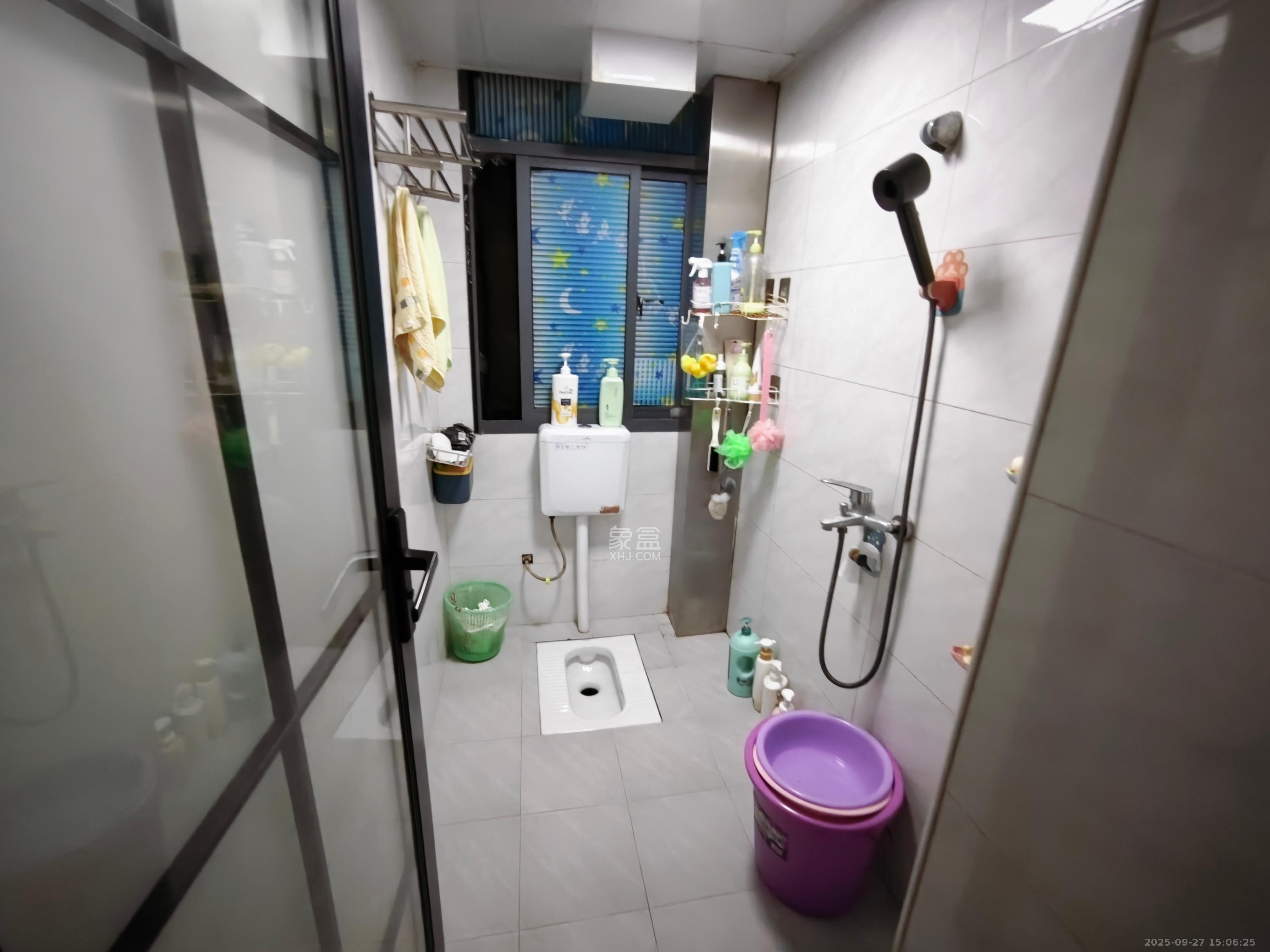 新天小区 2室1厅1卫 1400.0元/月 新天小区 2室1厅1卫 1400.0元/月室内图