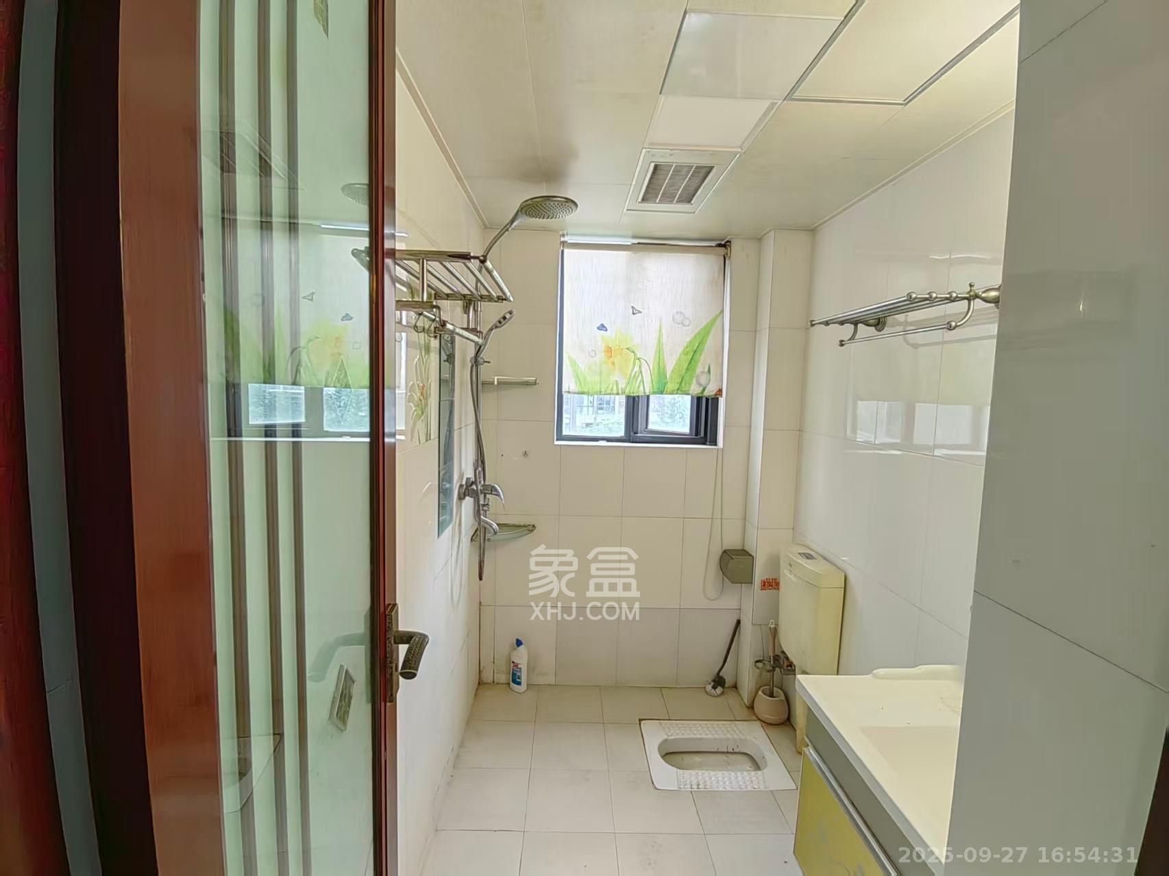 中信城市广场（中信新城一期）  2室2厅1卫    1800.0元/月室内图