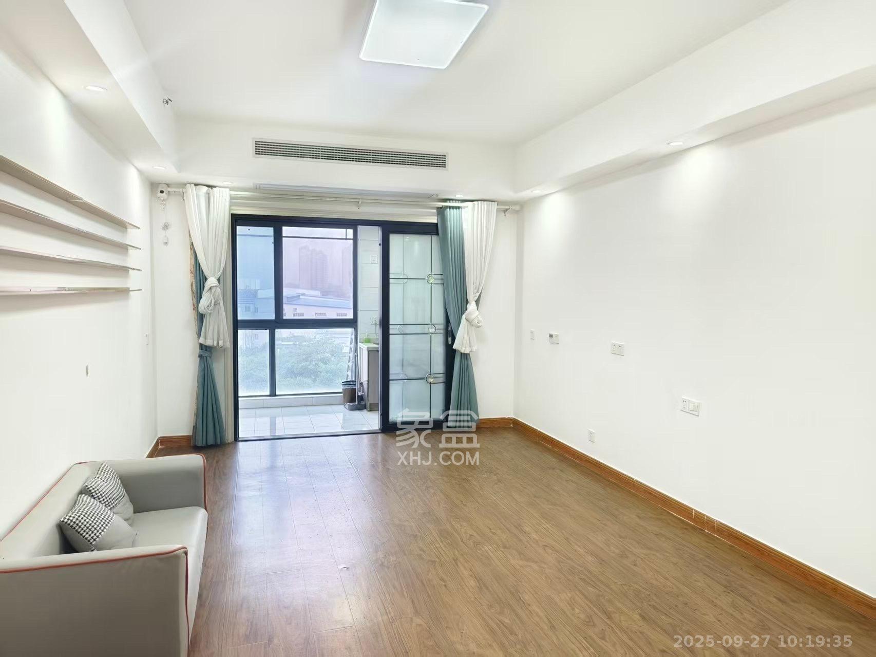 明发国际城  1室1厅1卫    1400.0元/月室内图