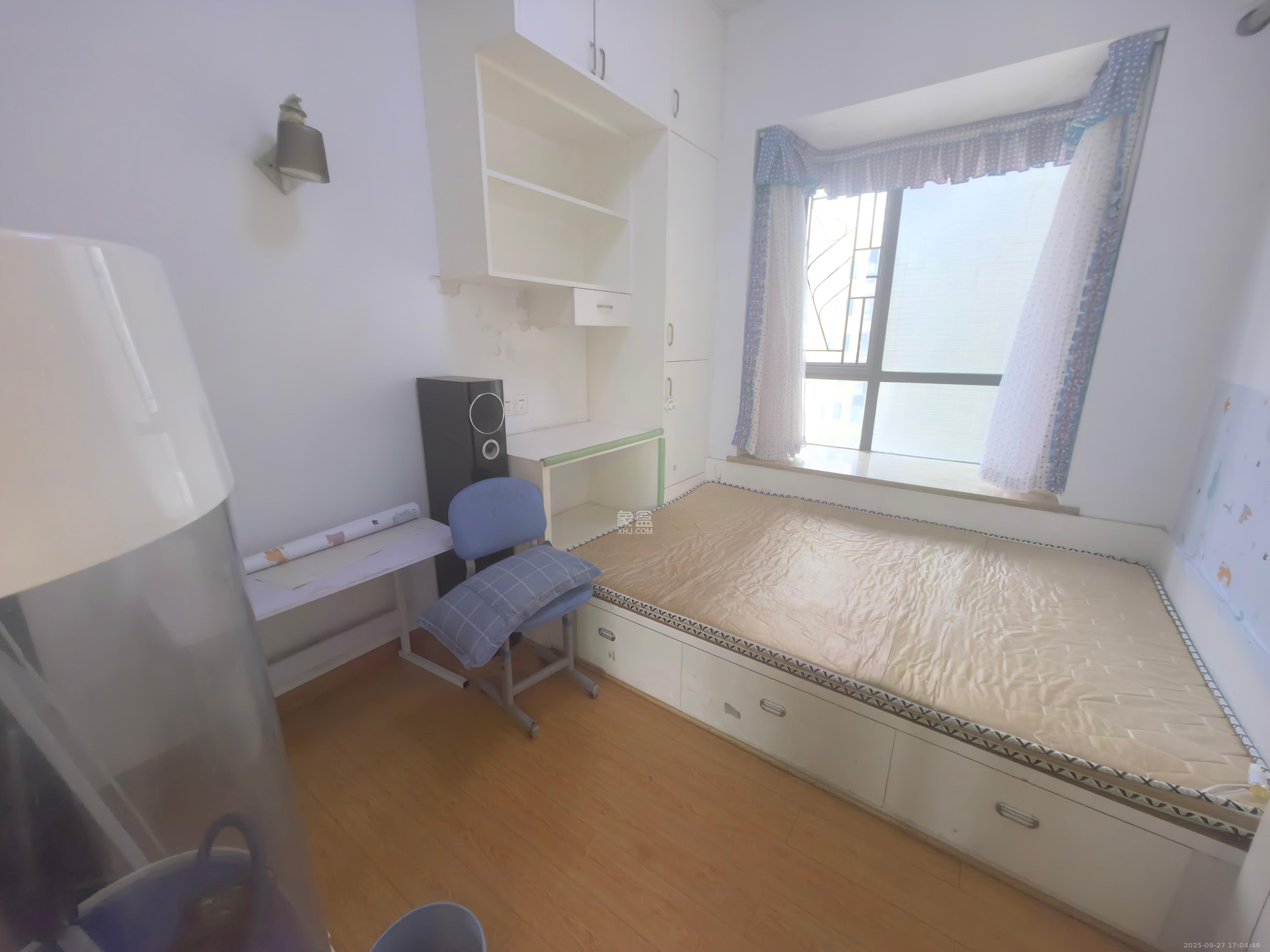 莱茵城 3室2厅1卫 2000.0元/月 莱茵城 3室2厅1卫 2000.0元/月室内图