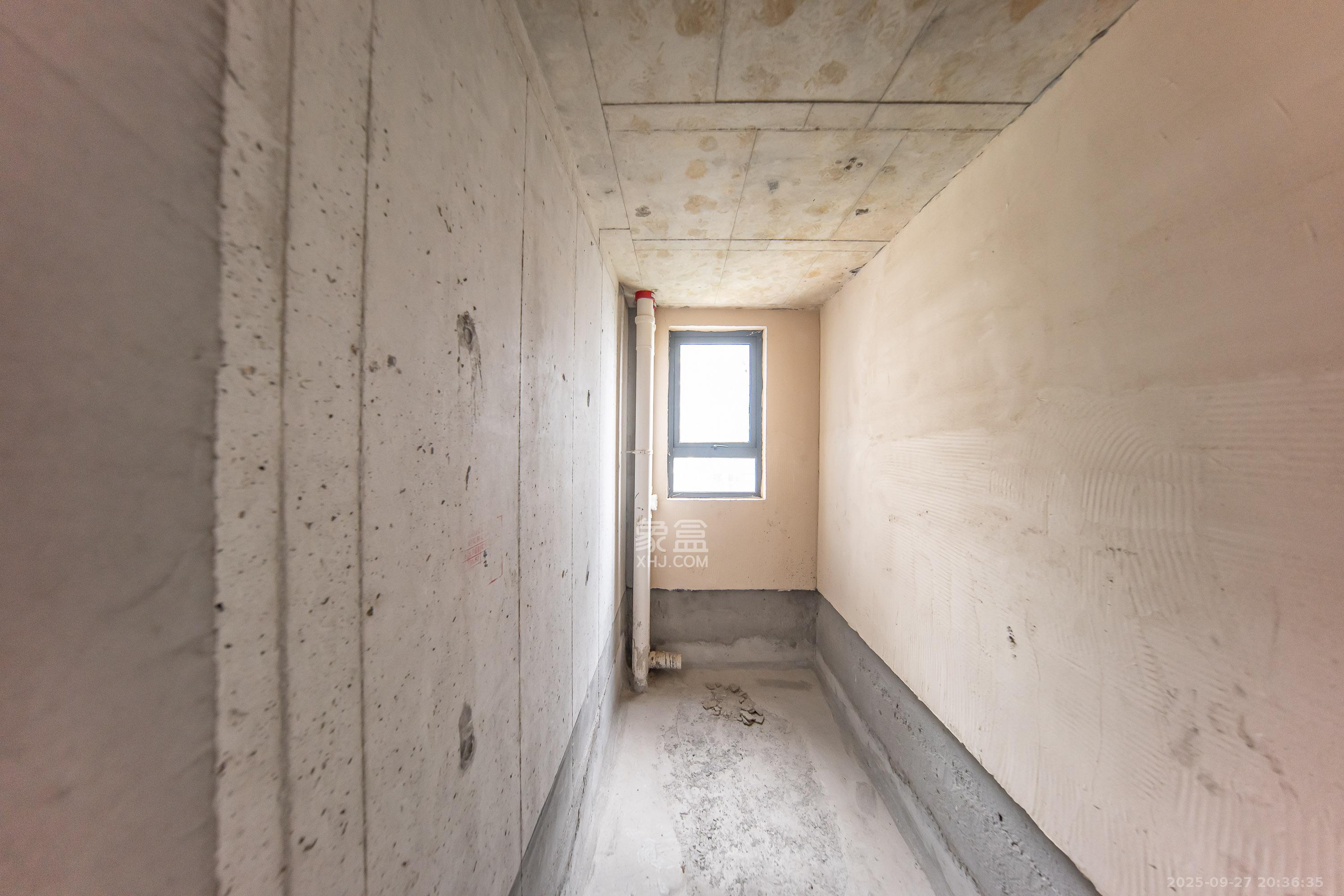 汉高学士府 4室2厅2卫 98.0万 汉高学士府 4室2厅2卫 98.0万卫生间