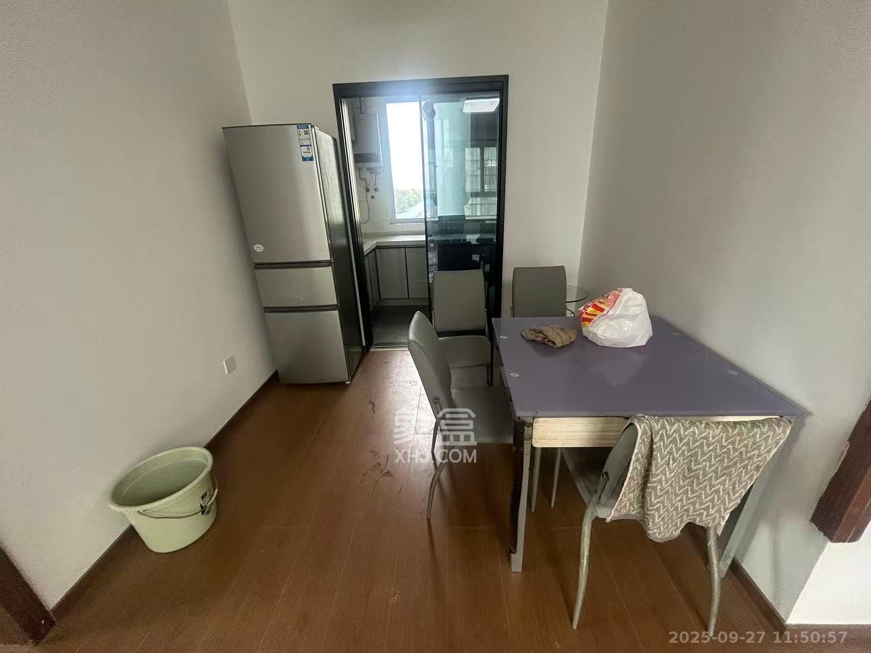 滨湖嘉园（湖滨小区）  2室2厅1卫    2800.0元/月室内图