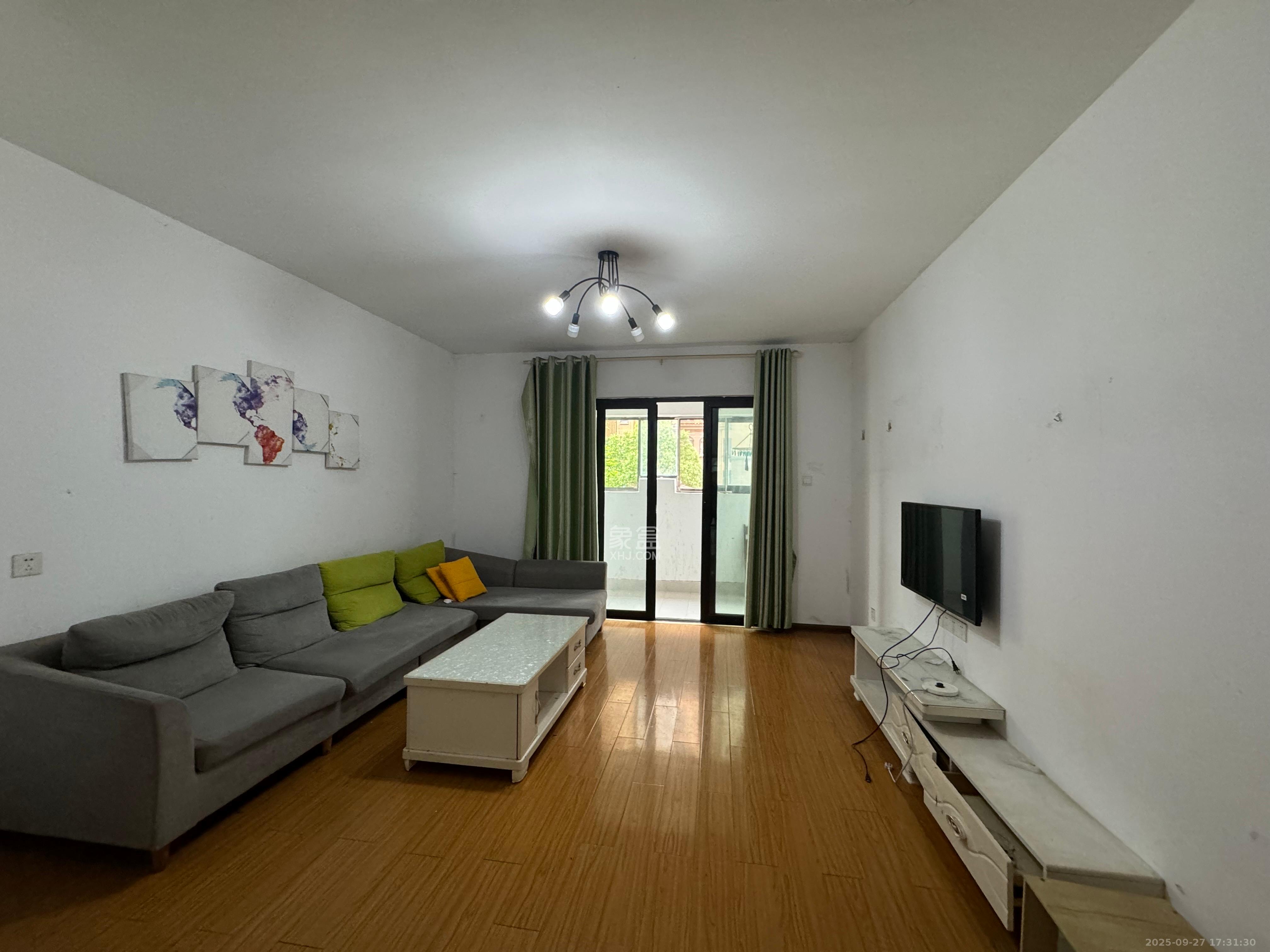 中信凯旋蓝岸(中信新城三期) 4室2厅2卫 2000.0元/月 中信凯旋蓝岸(中信新城三期) 4室2厅2卫 2000.0元/月室内图