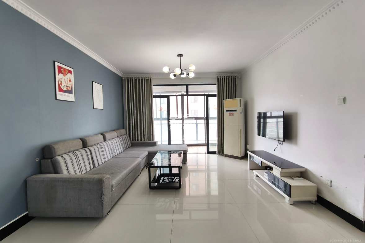 万芙锦城  2室2厅1卫    1900.0元/月 万芙锦城  2室2厅1卫    1900.0元/月室内图