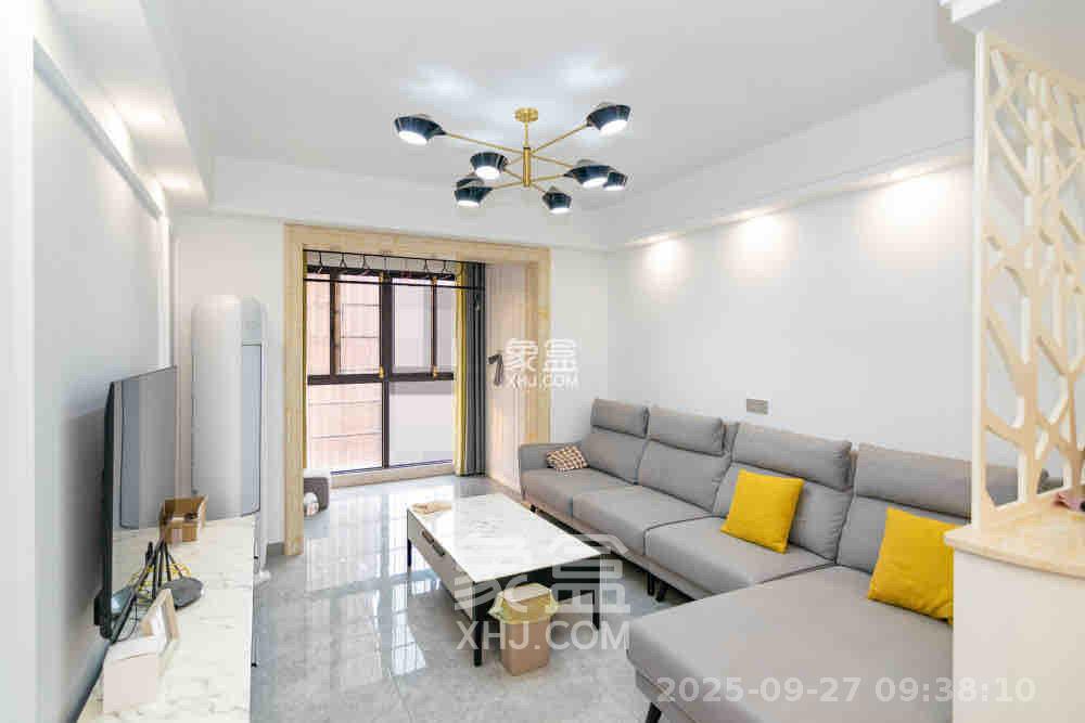 新城国际花都  3室2厅2卫    2000.0元/月室内图