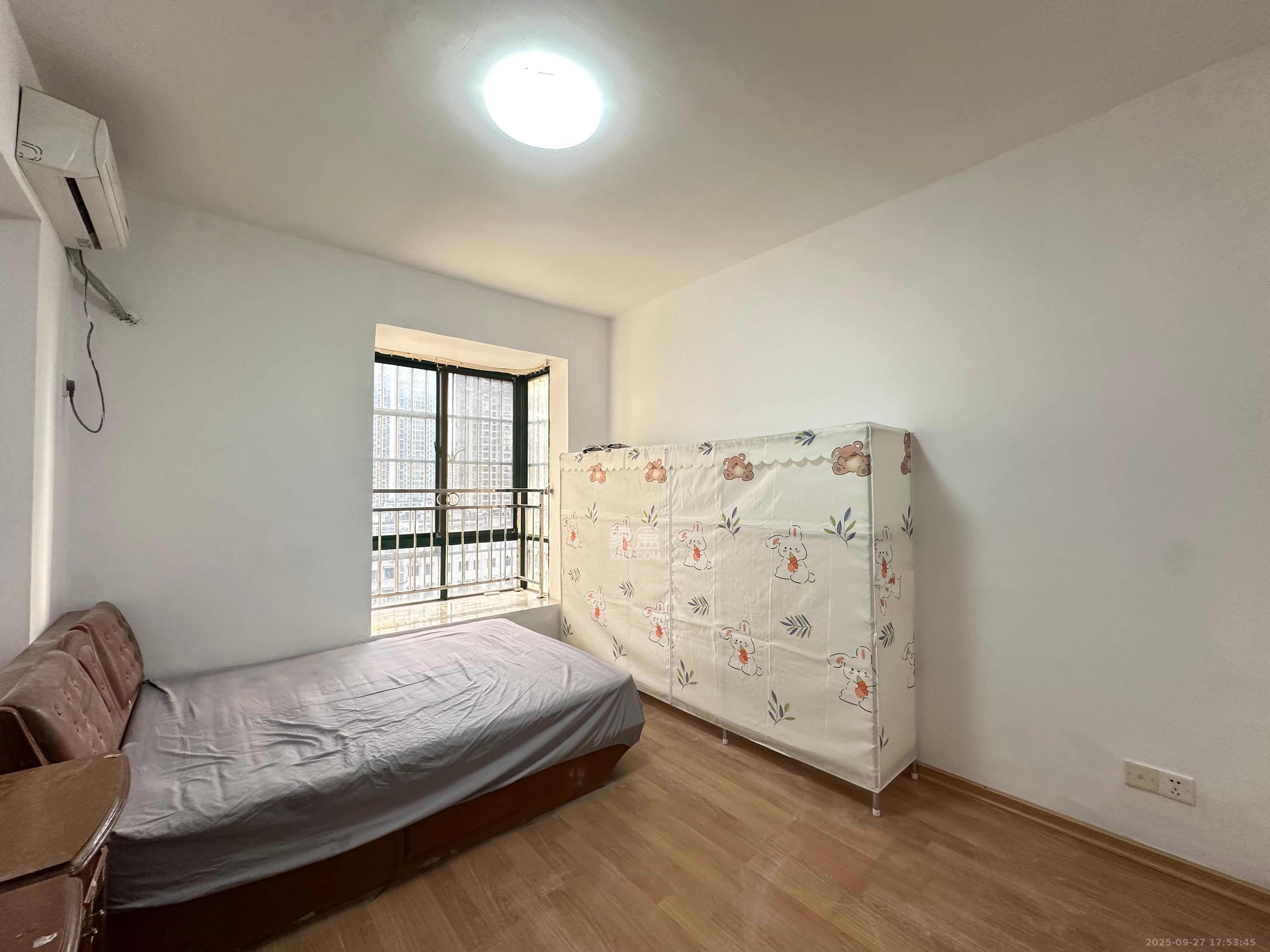 松雅湖畔 3室2厅1卫 1350.0元/月 松雅湖畔 3室2厅1卫 1350.0元/月室内图