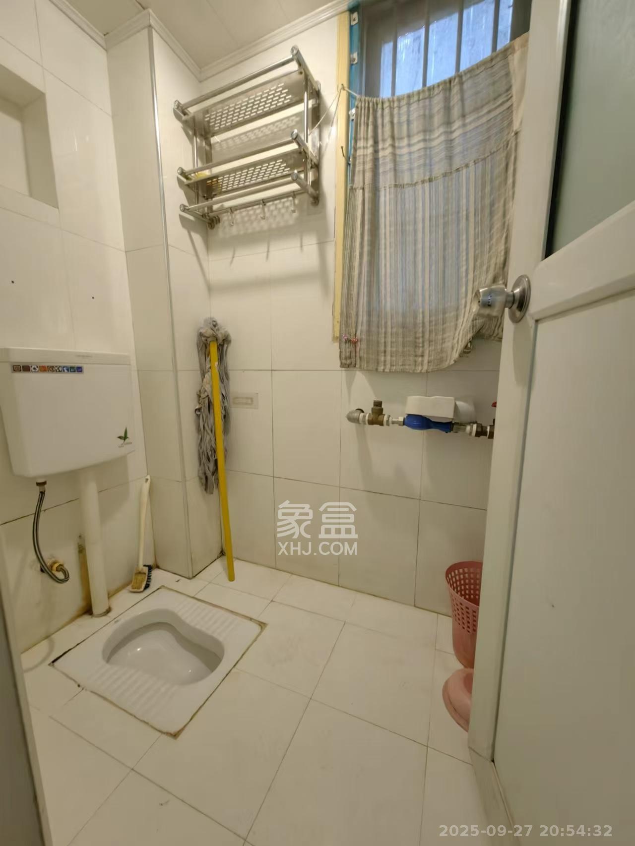 省水院宿舍 2室2厅1卫 2000.0元/月 省水院宿舍 2室2厅1卫 2000.0元/月室内图