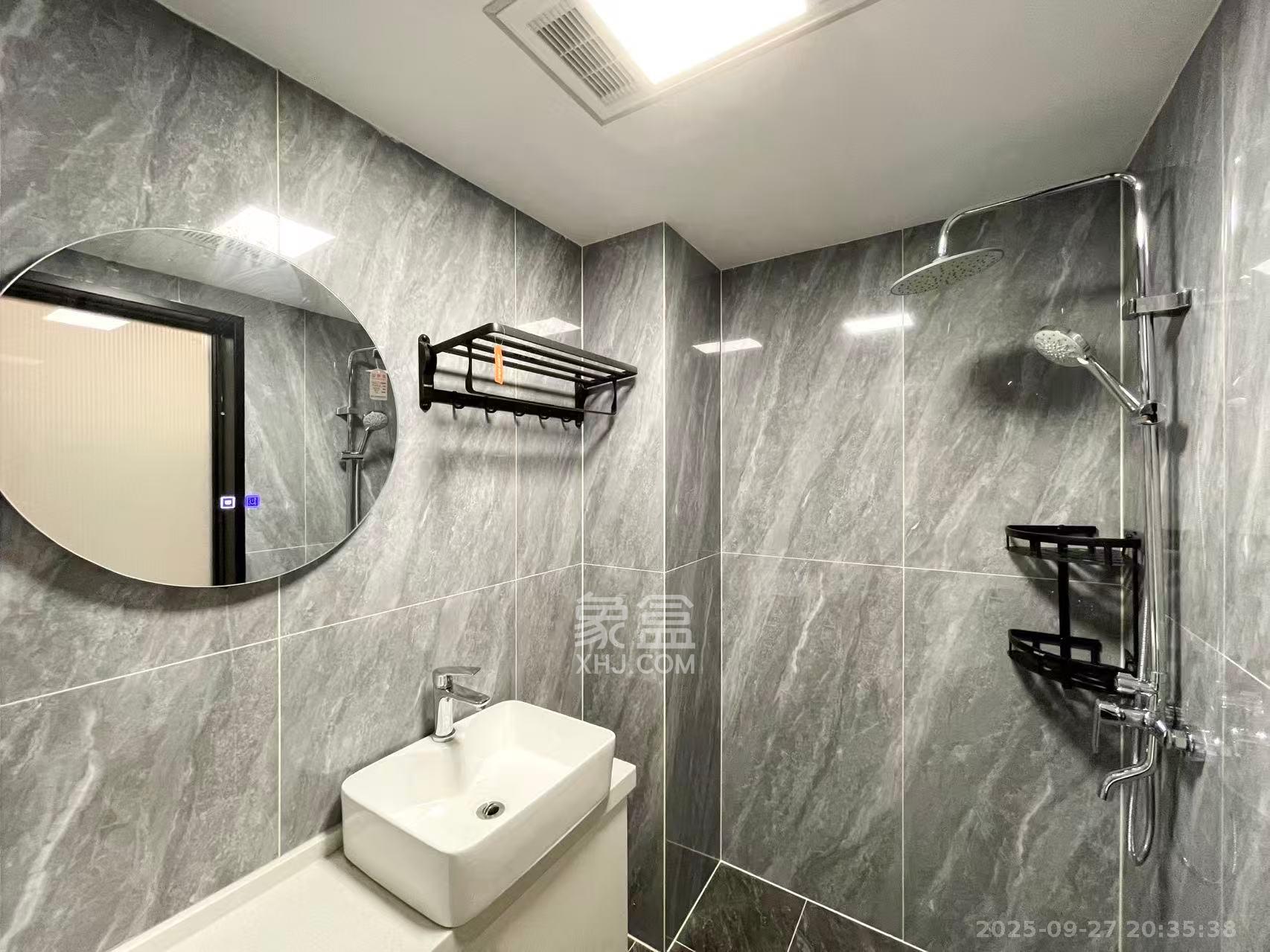 万润时光里 1室1厅1卫 2500.0元/月 万润时光里 1室1厅1卫 2500.0元/月室内图