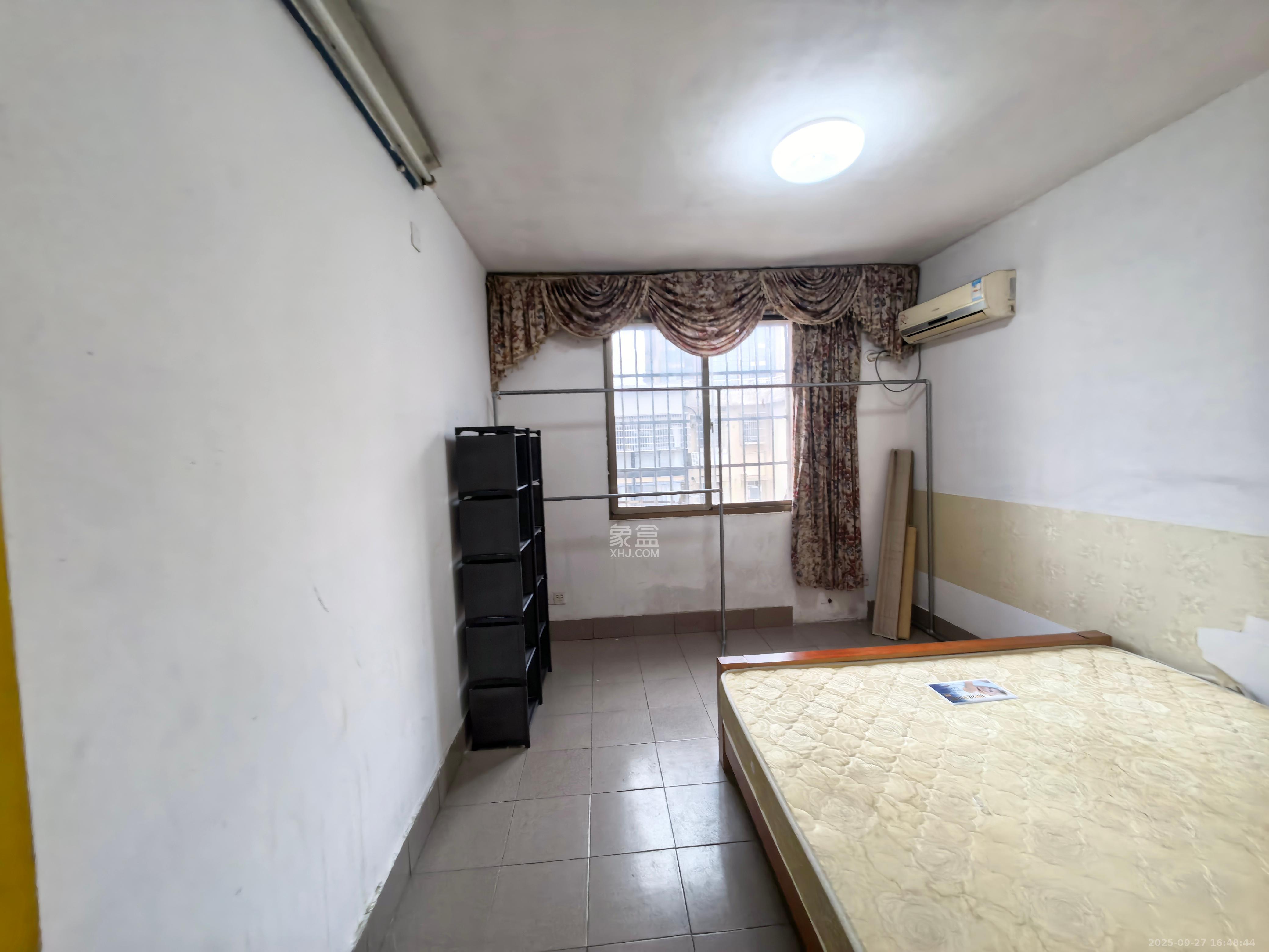 岳麓区教师村 3室2厅1卫 2200.0元/月 岳麓区教师村 3室2厅1卫 2200.0元/月室内图