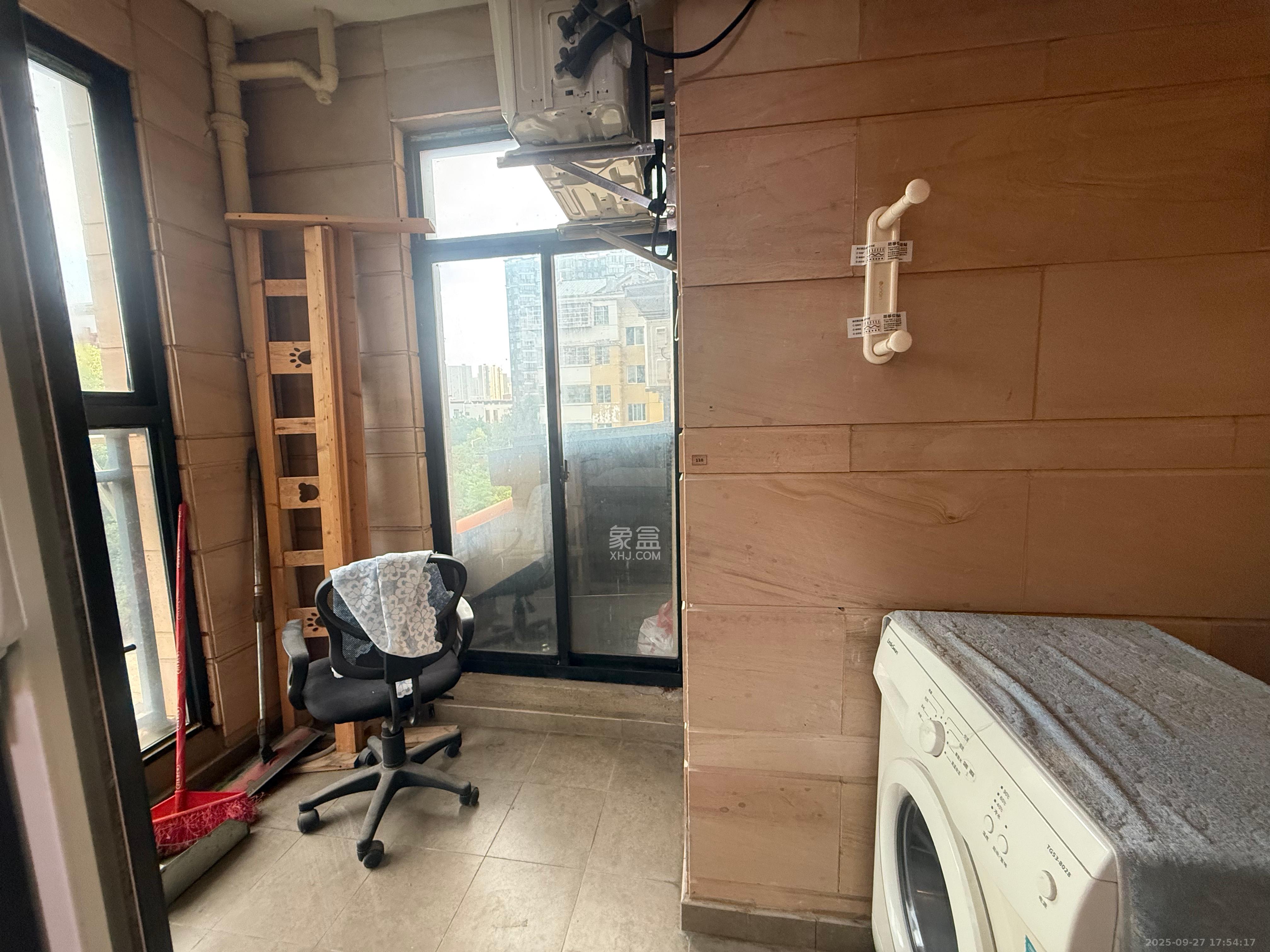 郡原居里 2室2厅1卫 1500.0元/月 郡原居里 2室2厅1卫 1500.0元/月室内图