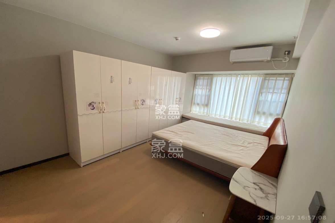 时代梅溪领峰 3室1厅2卫 3500.0元/月 时代梅溪领峰 3室1厅2卫 3500.0元/月室内图