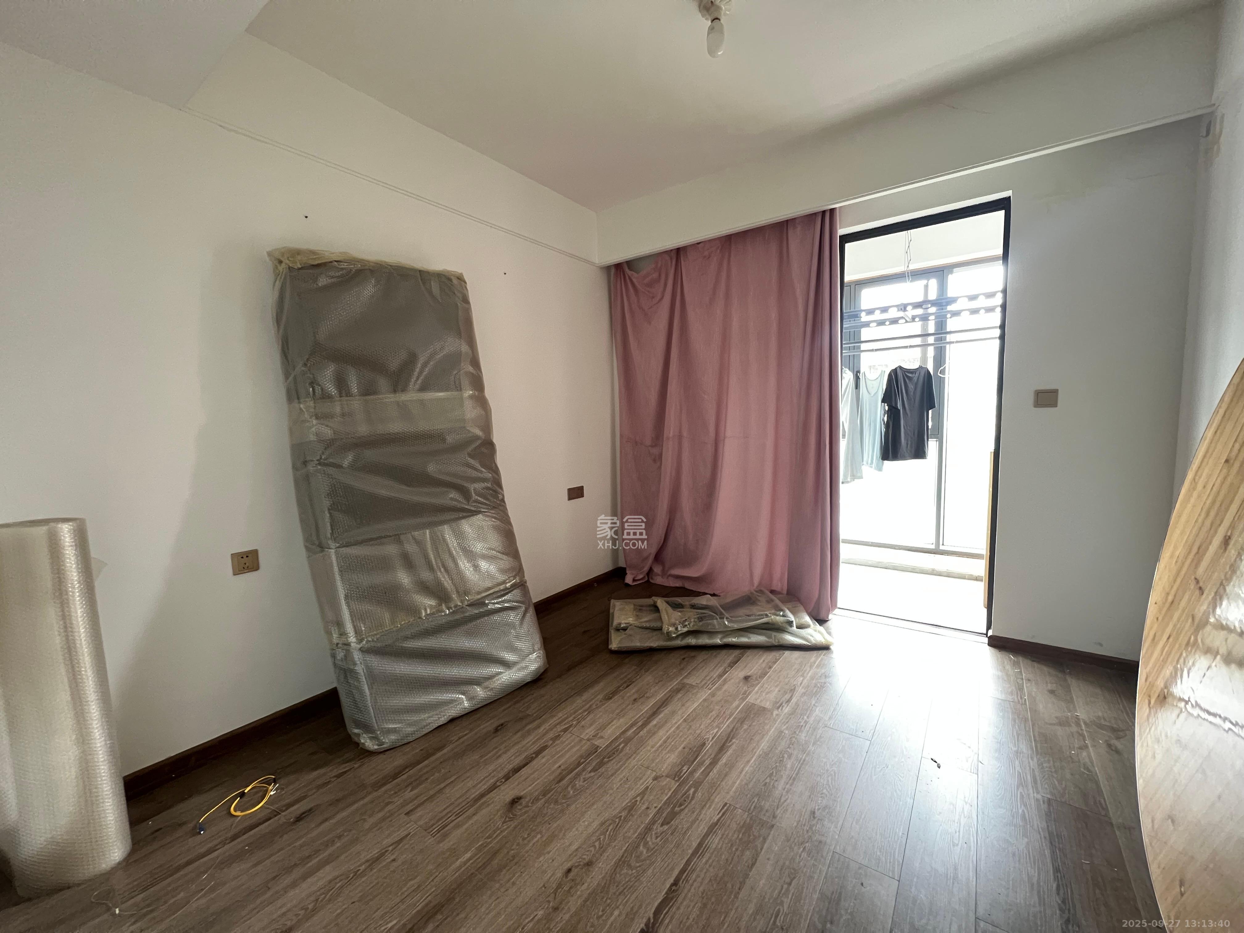 金茂建发泊悦 4室2厅1卫 4500.0元/月 金茂建发泊悦 4室2厅1卫 4500.0元/月室内图