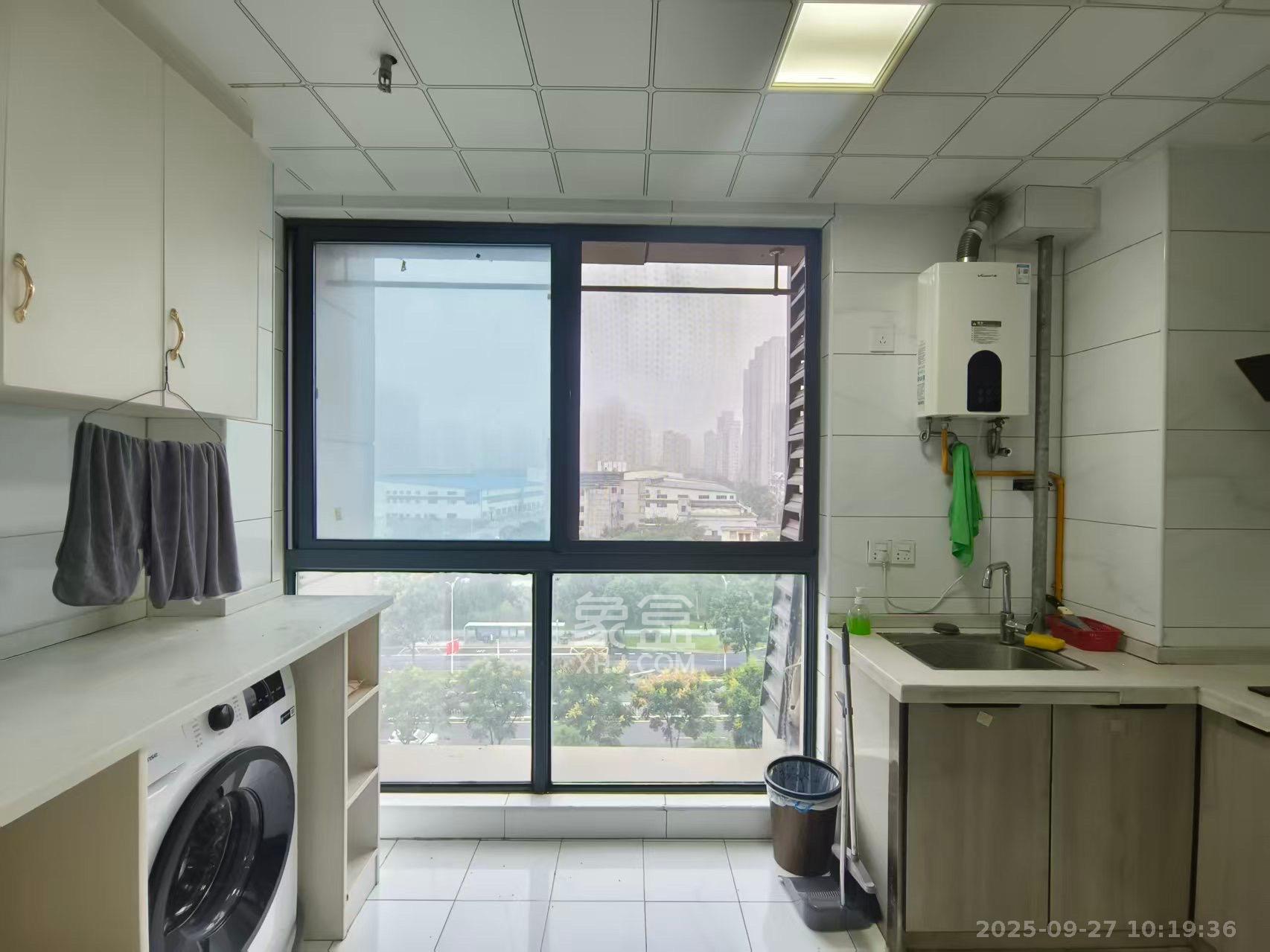 明发国际城  1室1厅1卫    1400.0元/月室内图