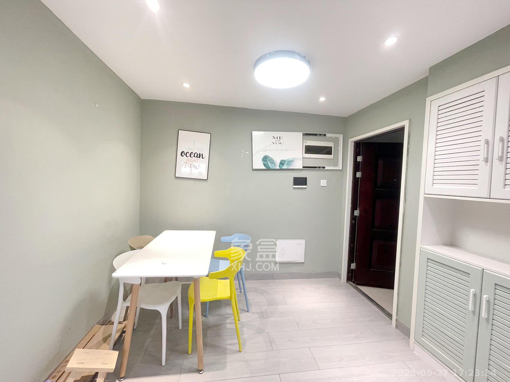 吉泰园安置小区 2室2厅1卫 2800.0元/月 吉泰园安置小区 2室2厅1卫 2800.0元/月室内图