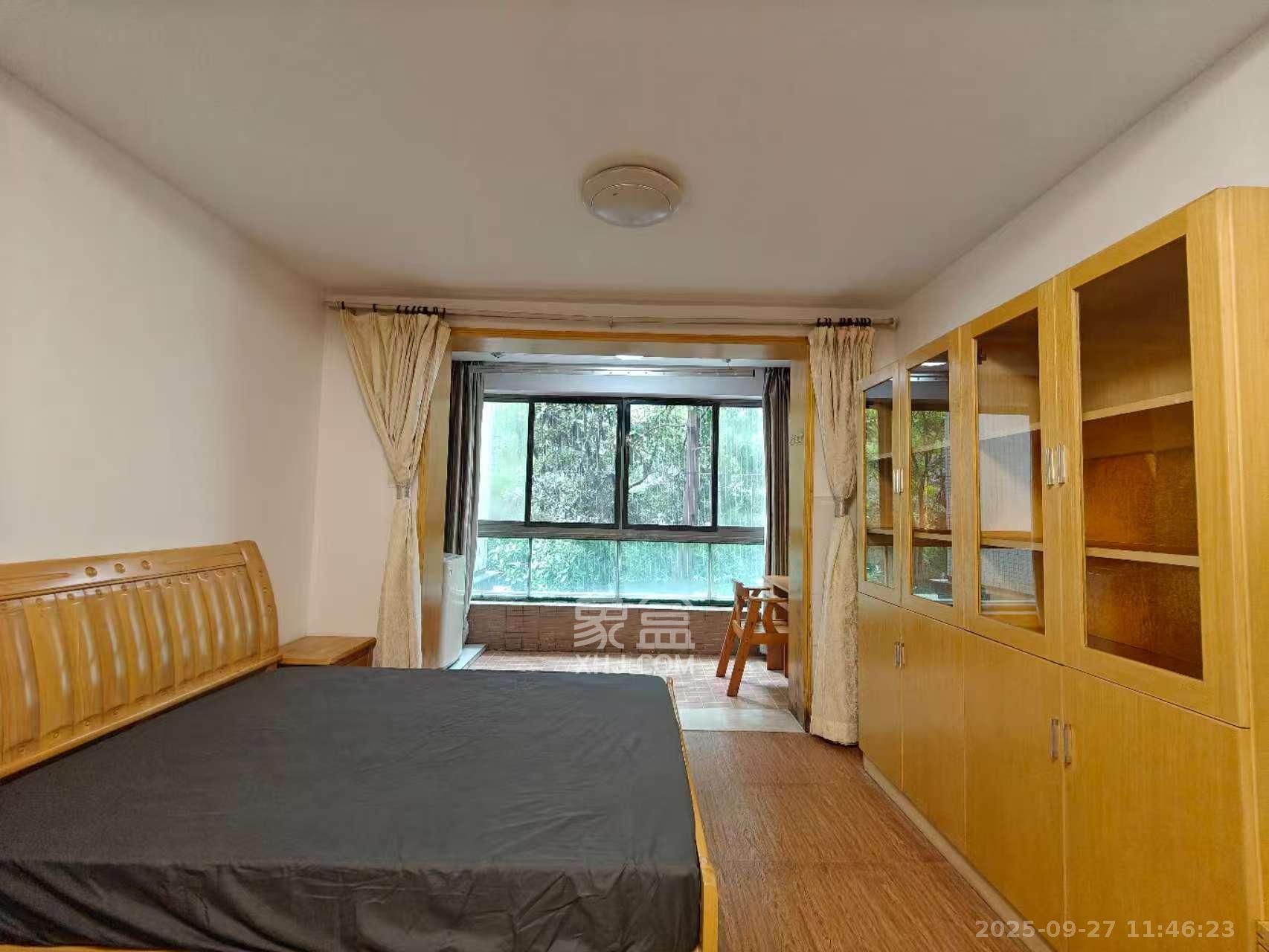 新城新世界一二三期  1室1厅1卫    1400.0元/月 新城新世界一二三期  1室1厅1卫    1400.0元/月室内图