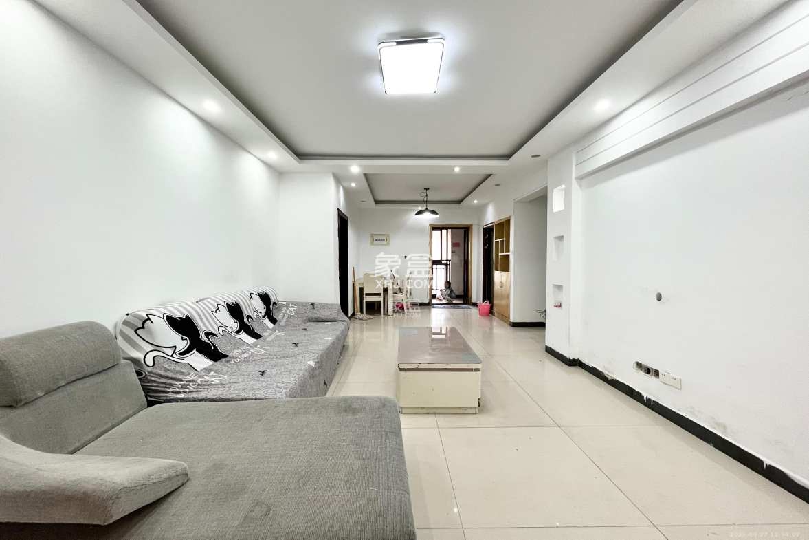 保利麓谷林语C区  2室2厅1卫    1900.0元/月 保利麓谷林语C区  2室2厅1卫    1900.0元/月室内图1