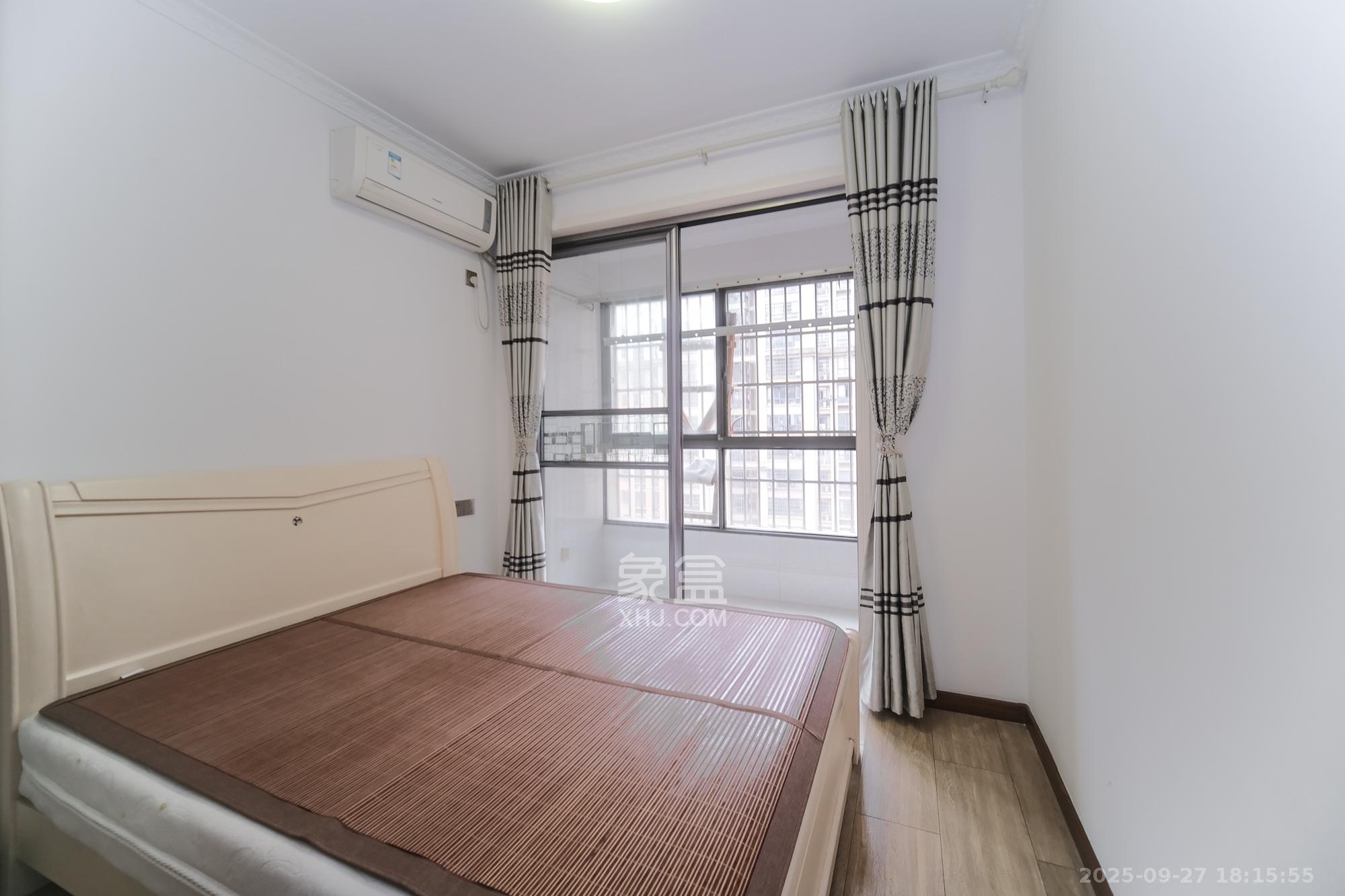 好望谷  3室2厅2卫    80.0万卧室