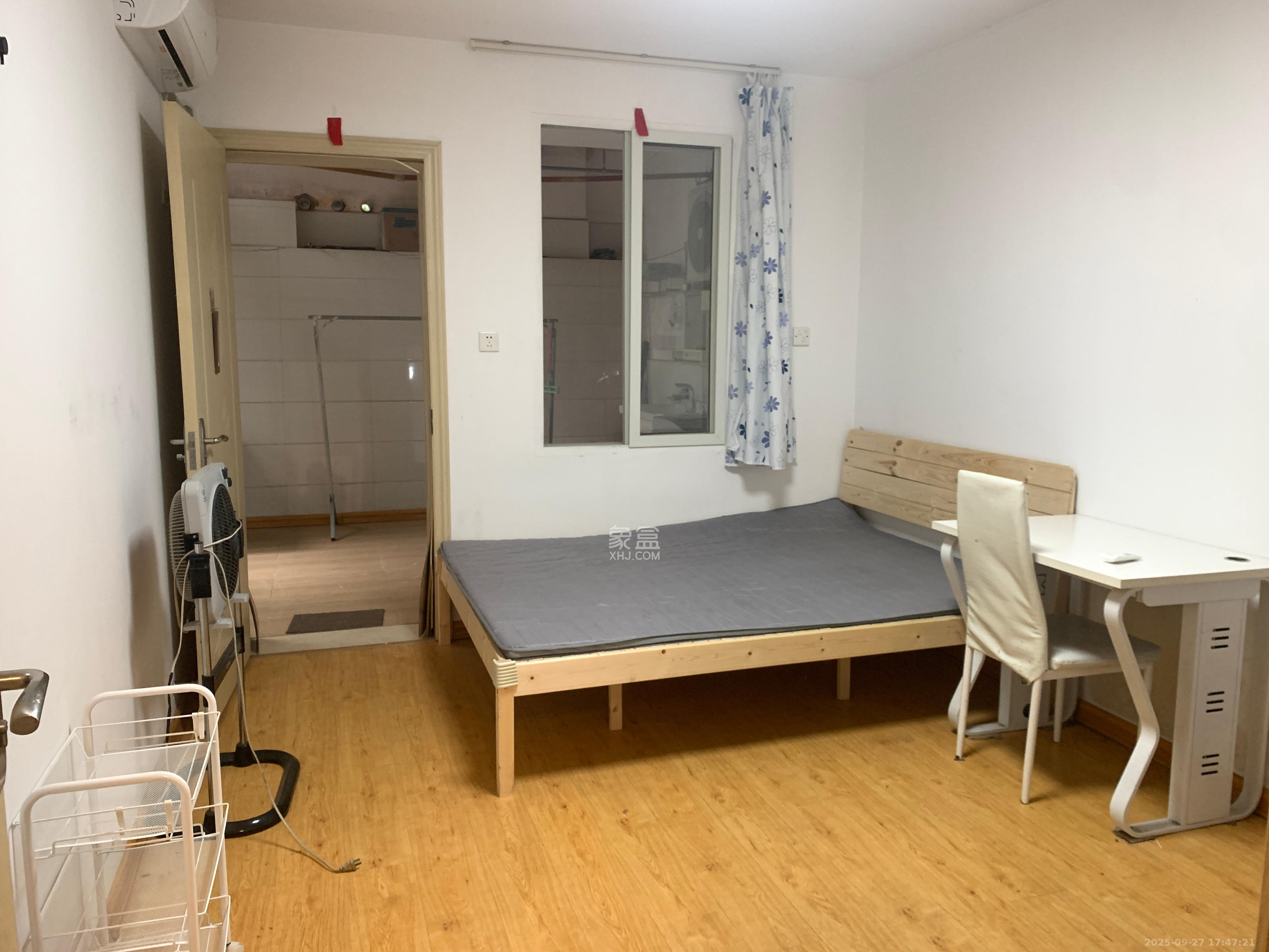 桂花路铁建宿舍 2室1厅1卫 1400.0元/月 桂花路铁建宿舍 2室1厅1卫 1400.0元/月室内图