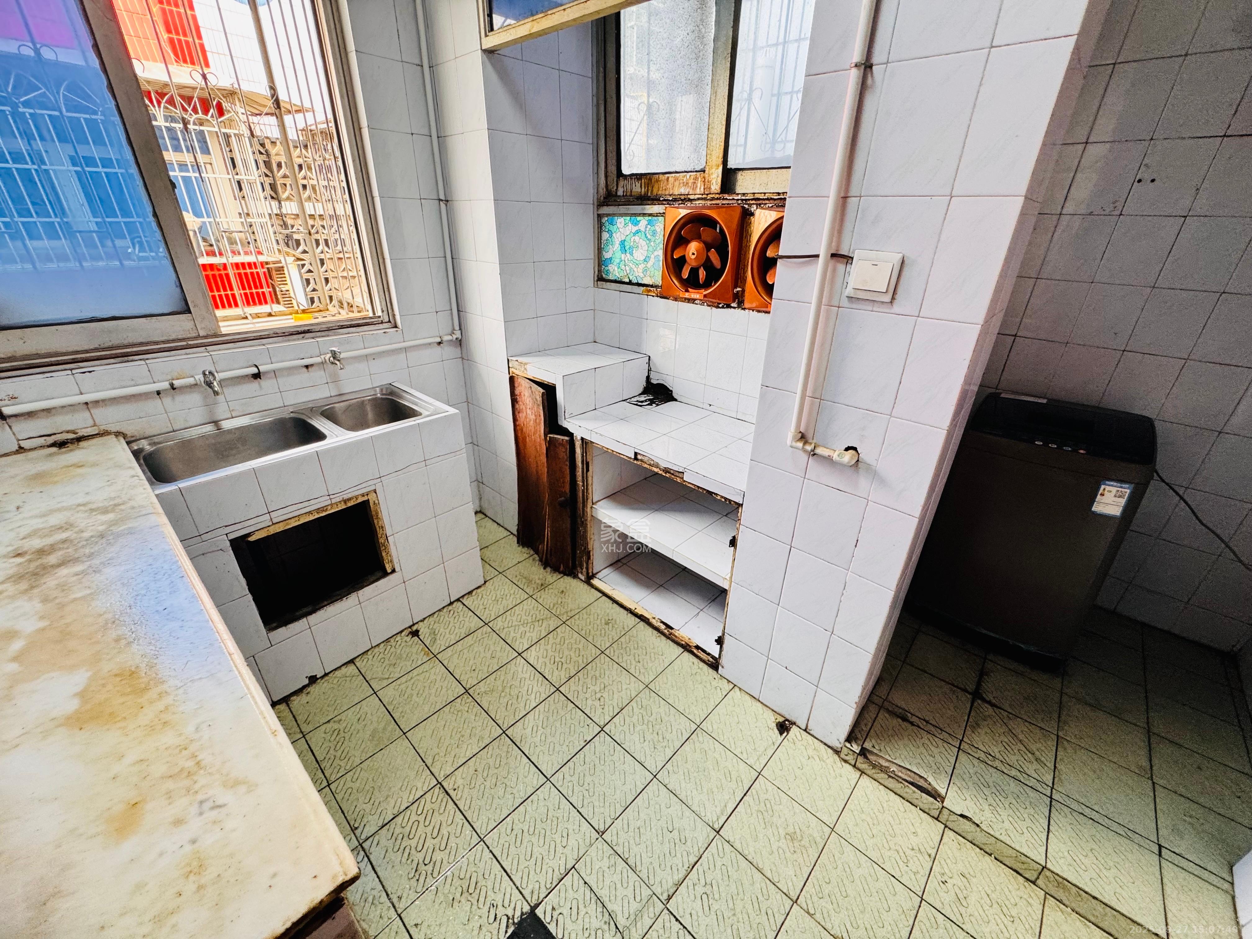 楚湘街二条巷散盘 2室1厅1卫 1200.0元/月 楚湘街二条巷散盘 2室1厅1卫 1200.0元/月室内图