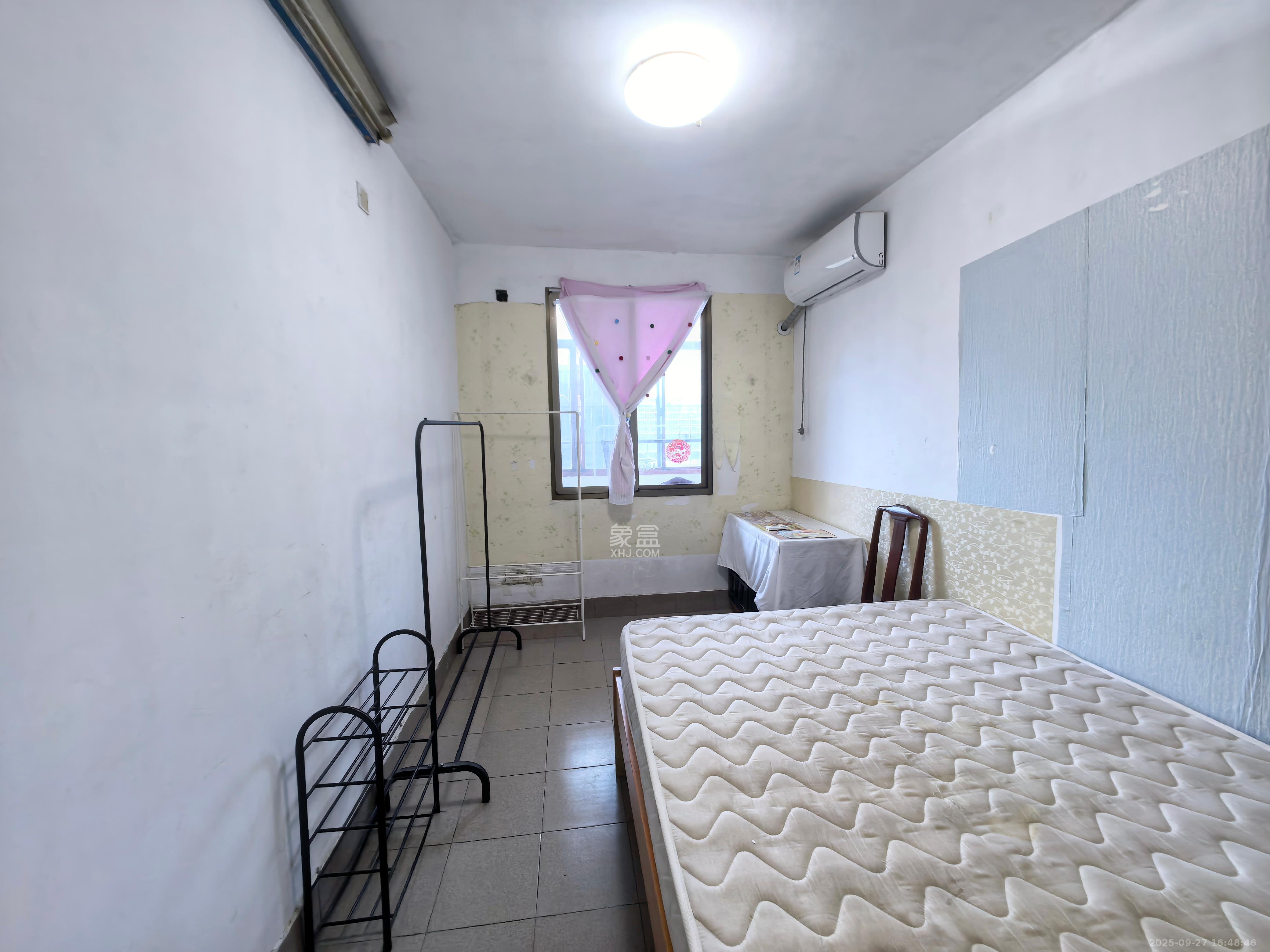 岳麓区教师村  3室2厅1卫    2200.0元/月室内图