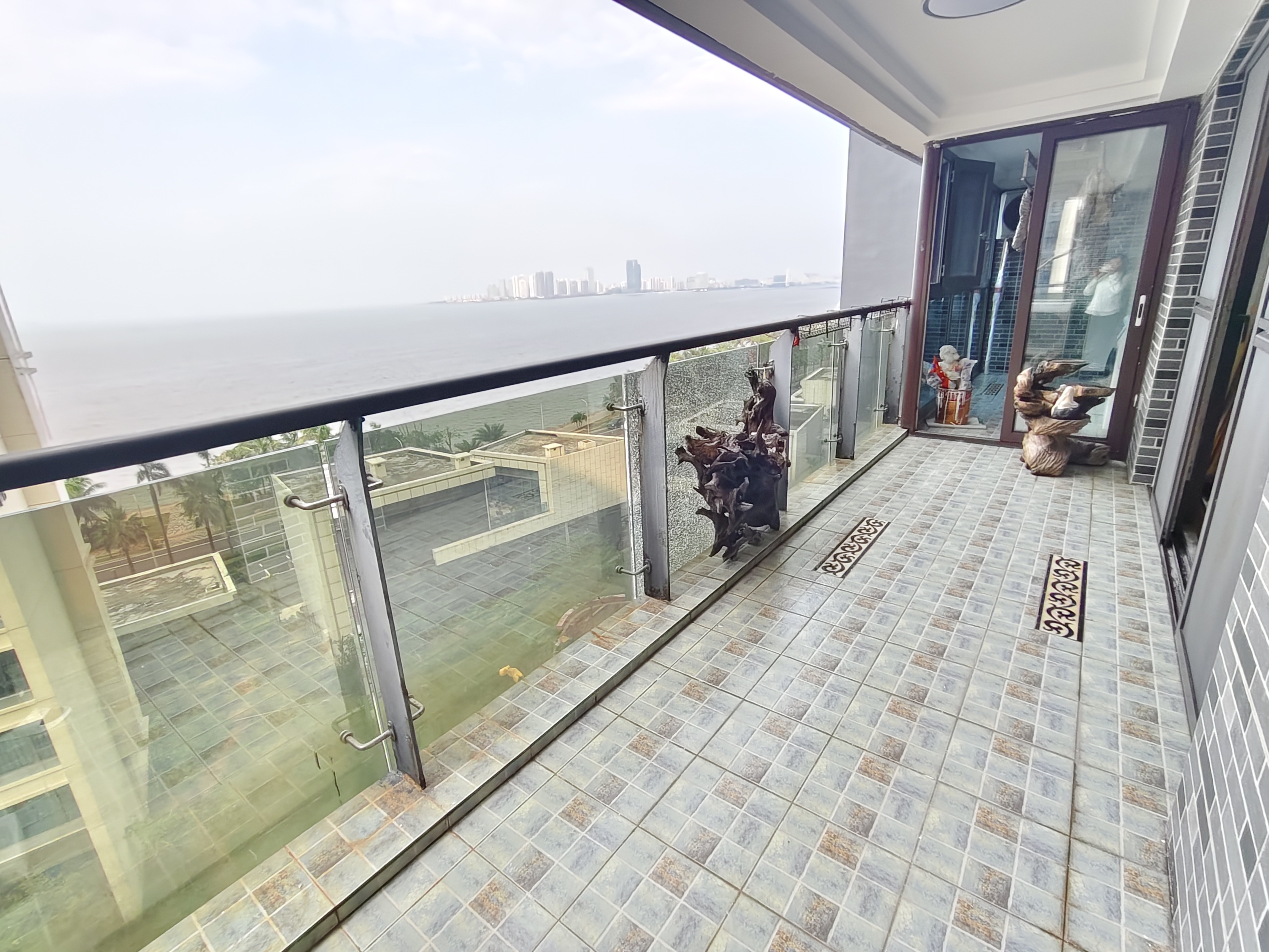 保利中央海岸一二期  4室2厅2卫    310.0万室内图