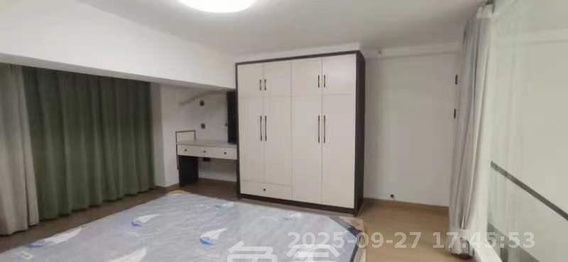振业城三期  2室2厅1卫   2500.00元/月室内图