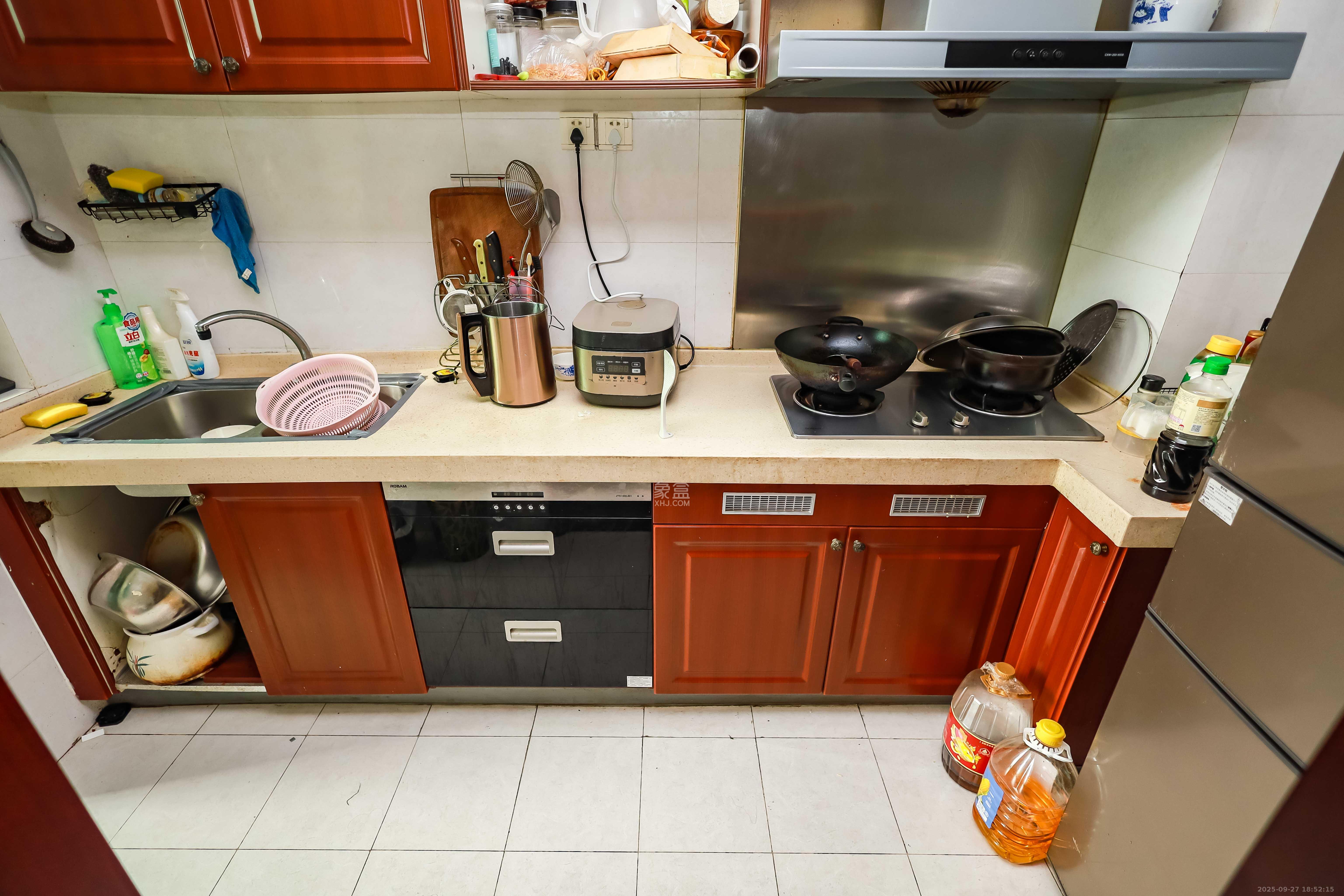 恒大华府 2室2厅1卫 120.0万 恒大华府 2室2厅1卫 120.0万厨房