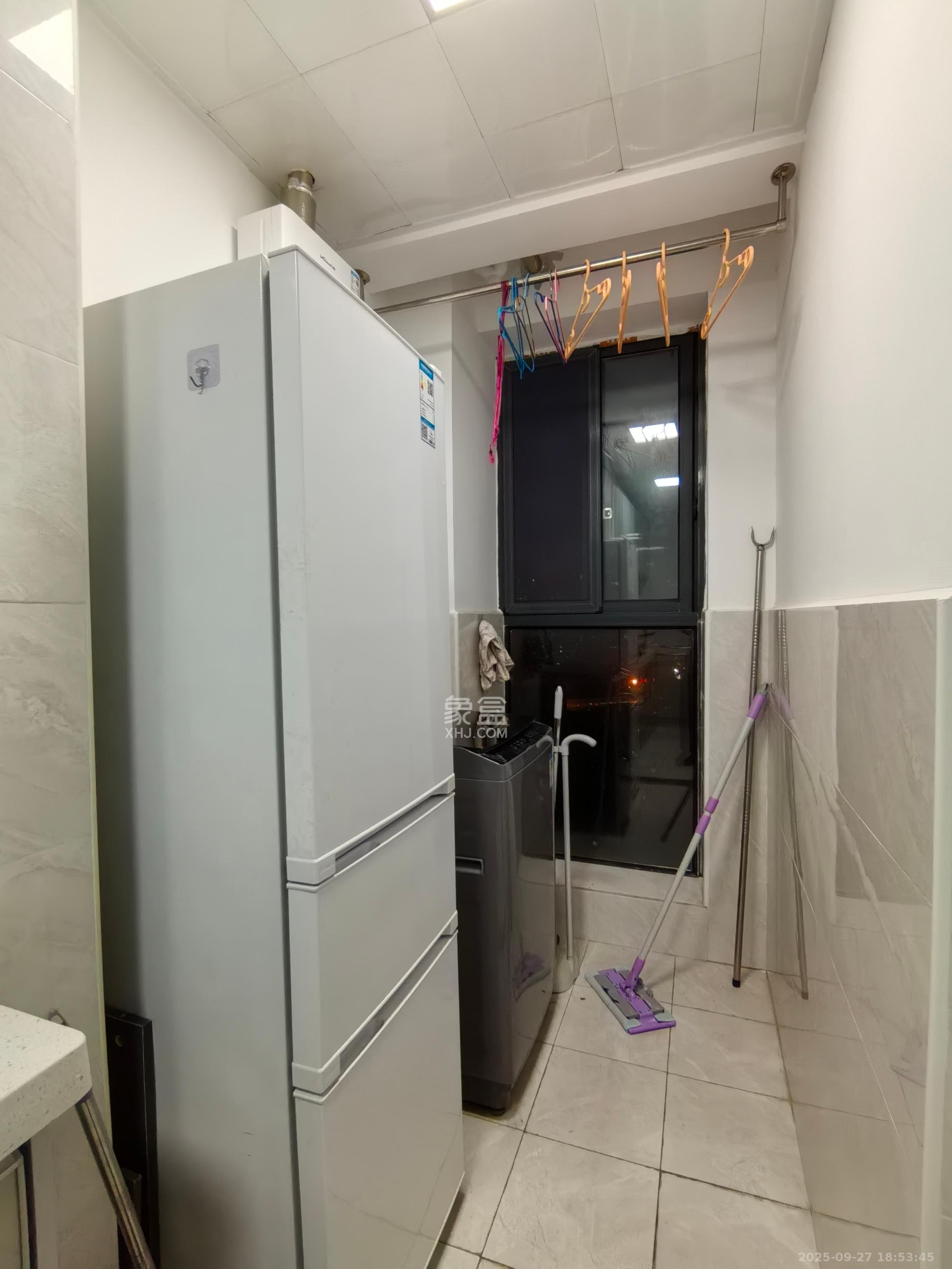 天健城 1室0厅1卫 1800.0元/月 天健城 1室0厅1卫 1800.0元/月室内图