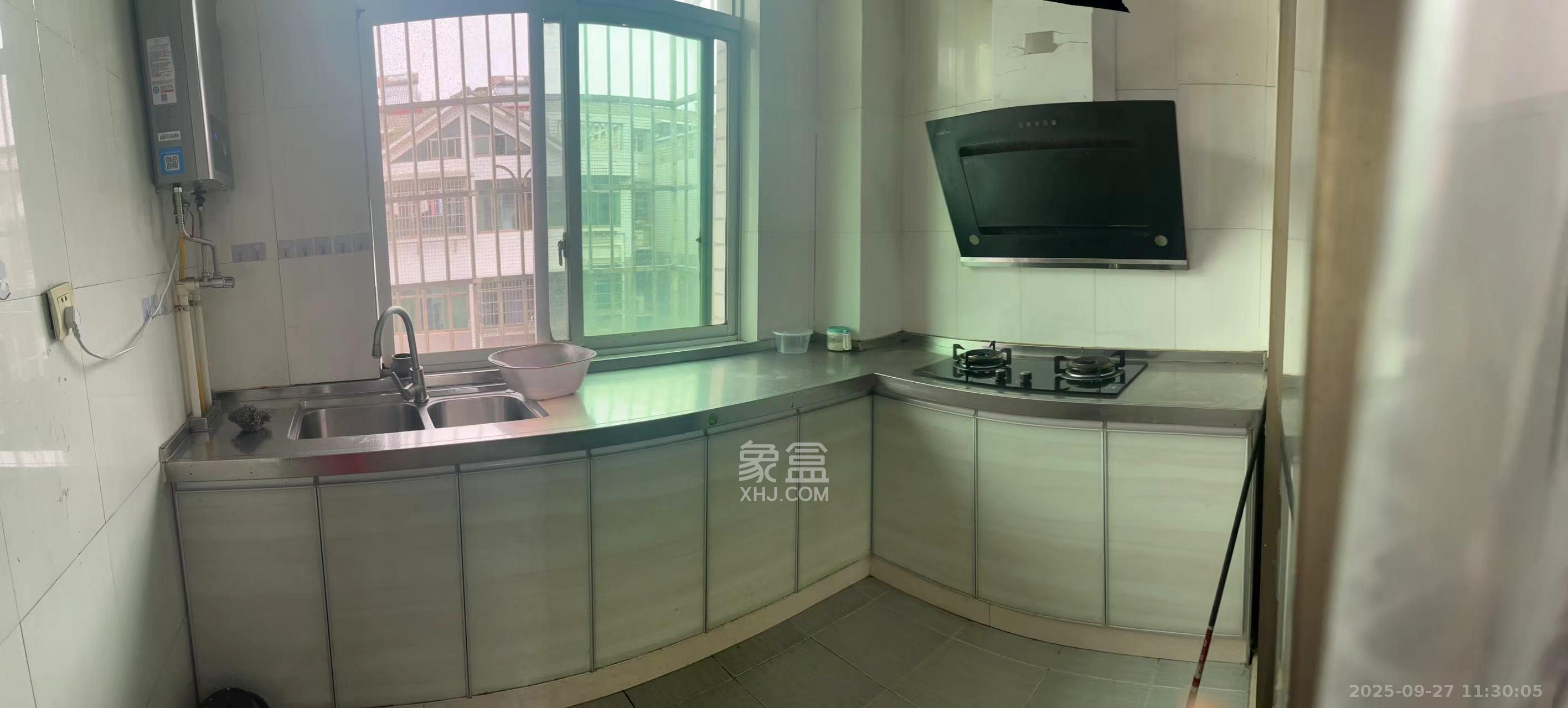 兴联母山小区 3室1厅1卫 1200.0元/月 兴联母山小区 3室1厅1卫 1200.0元/月室内图