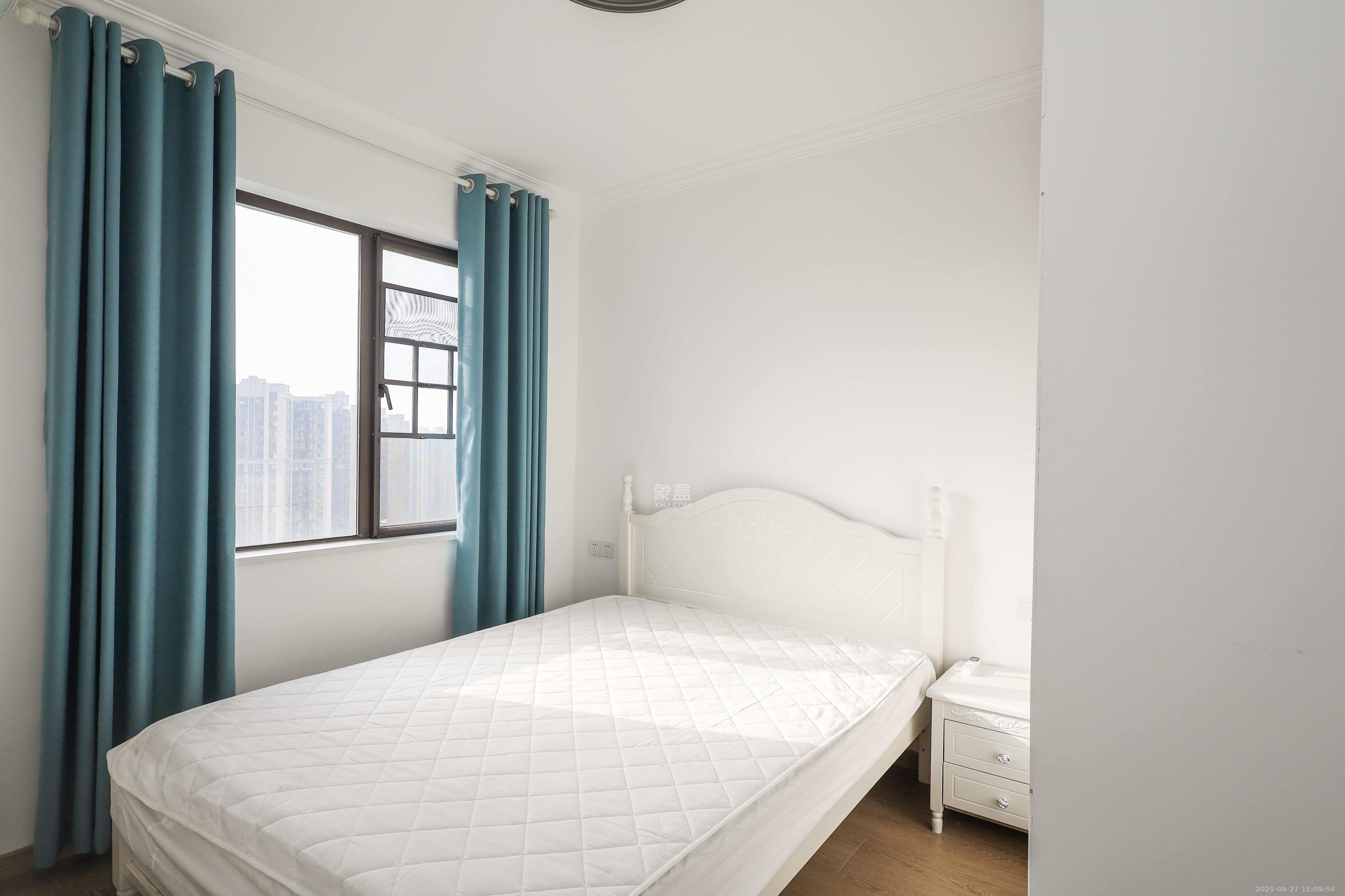 和泓梅溪四季  3室2厅2卫    2700.0元/月室内图