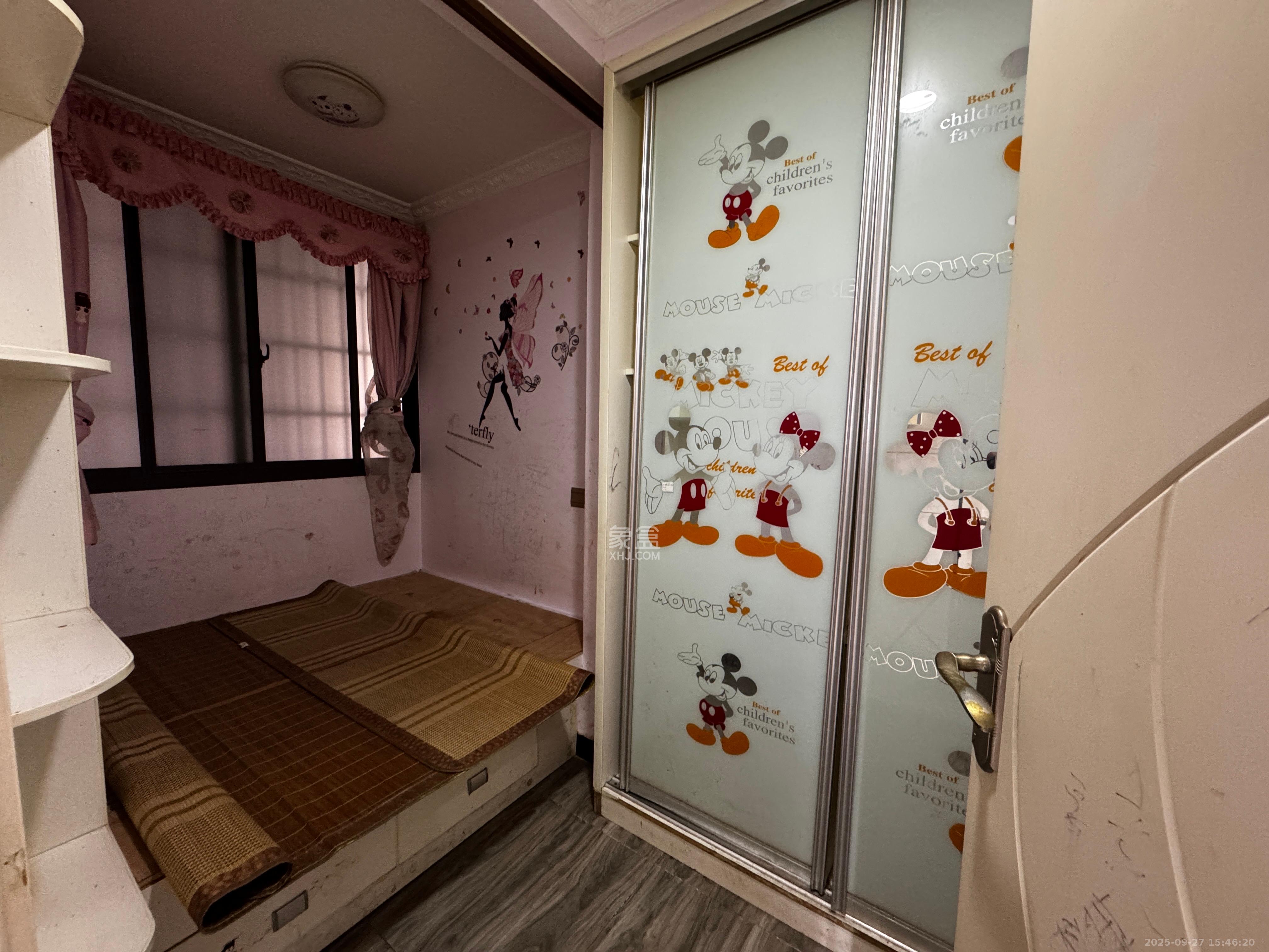 欧莱雅郡  3室2厅1卫   1800.00元/月室内图