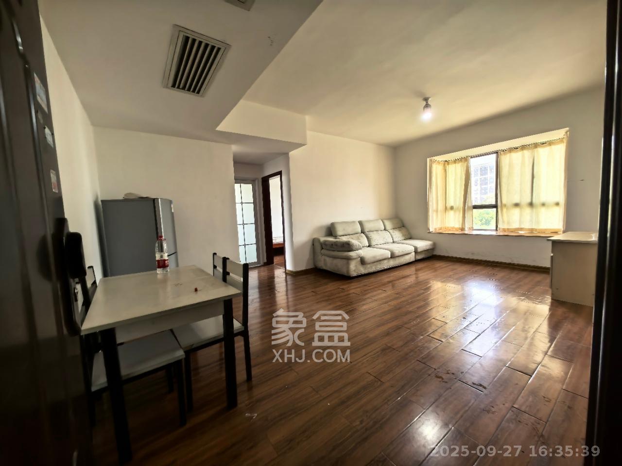 金汇园(鄱馨苑、省国税局单位房) 2室2厅1卫 1600.0元/月 金汇园(鄱馨苑、省国税局单位房) 2室2厅1卫 1600.0元/月室内图