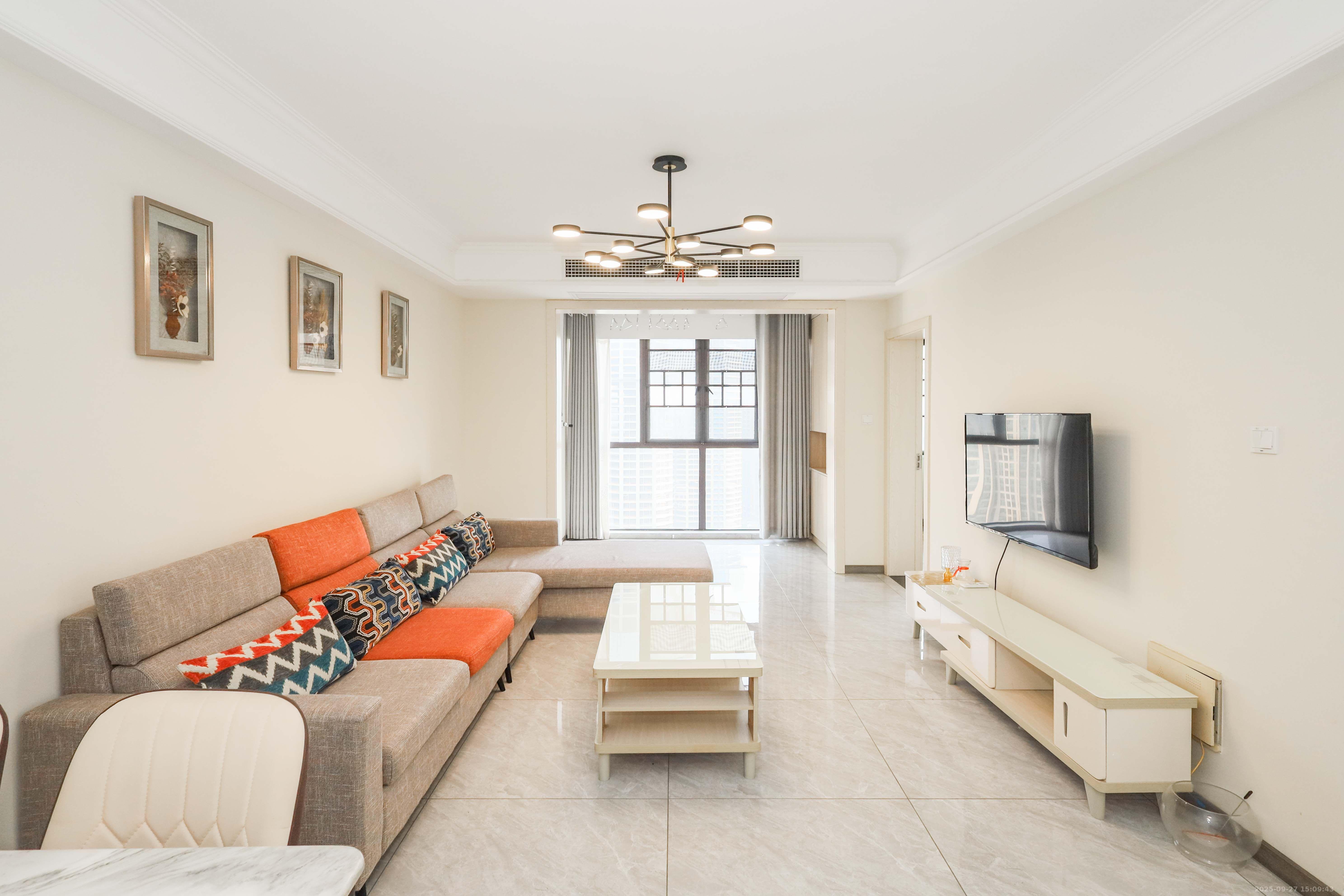 和泓梅溪四季 3室2厅2卫 2700.0元/月 和泓梅溪四季 3室2厅2卫 2700.0元/月室内图