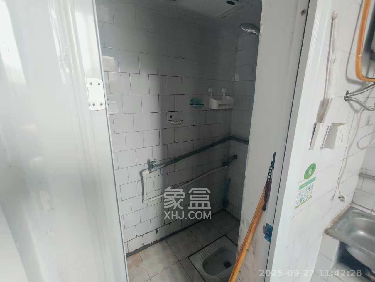 金科园  2室1厅1卫    1600.0元/月室内图