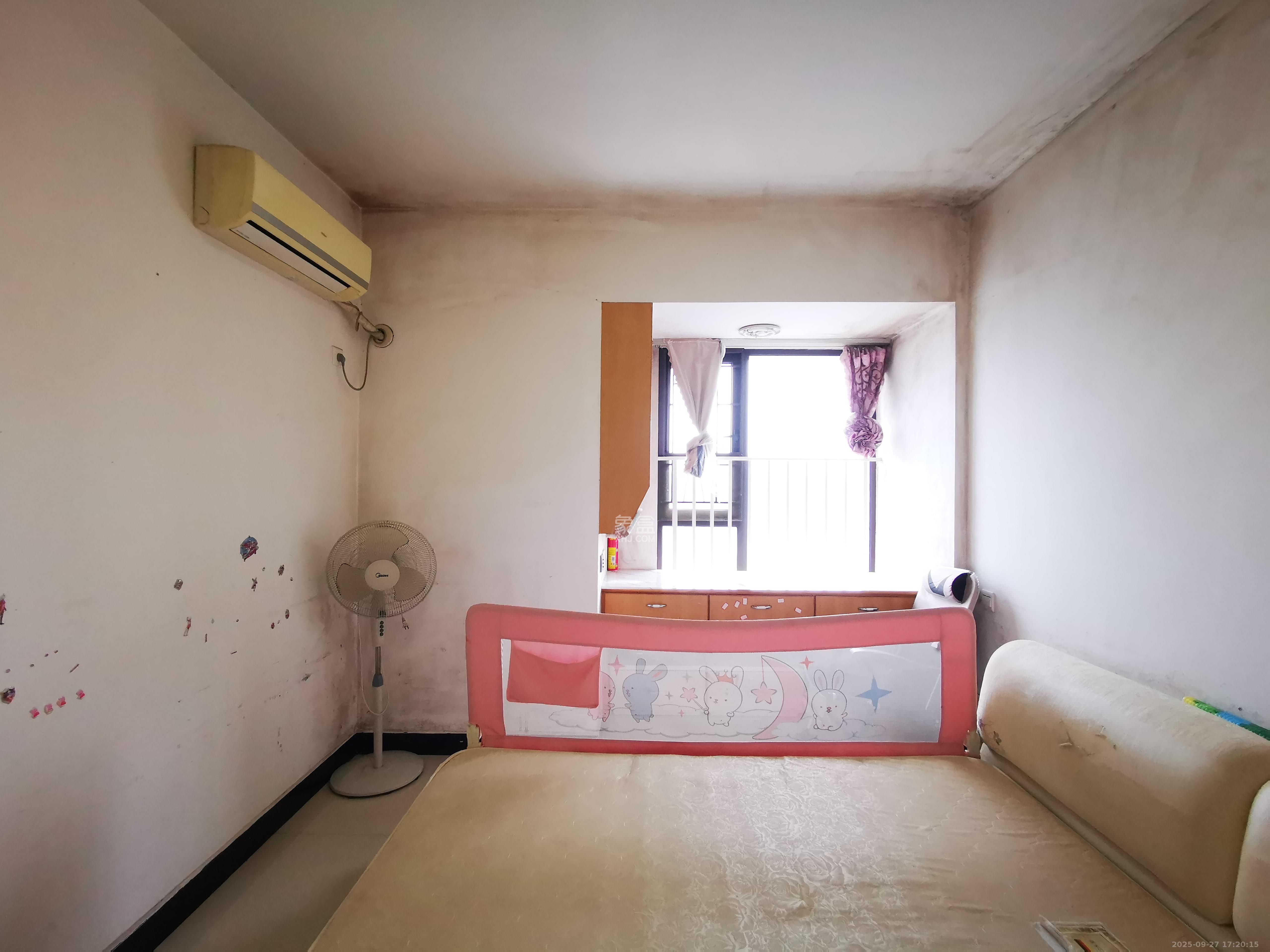 保利麓谷林语F区  2室2厅1卫   2000.00元/月室内图