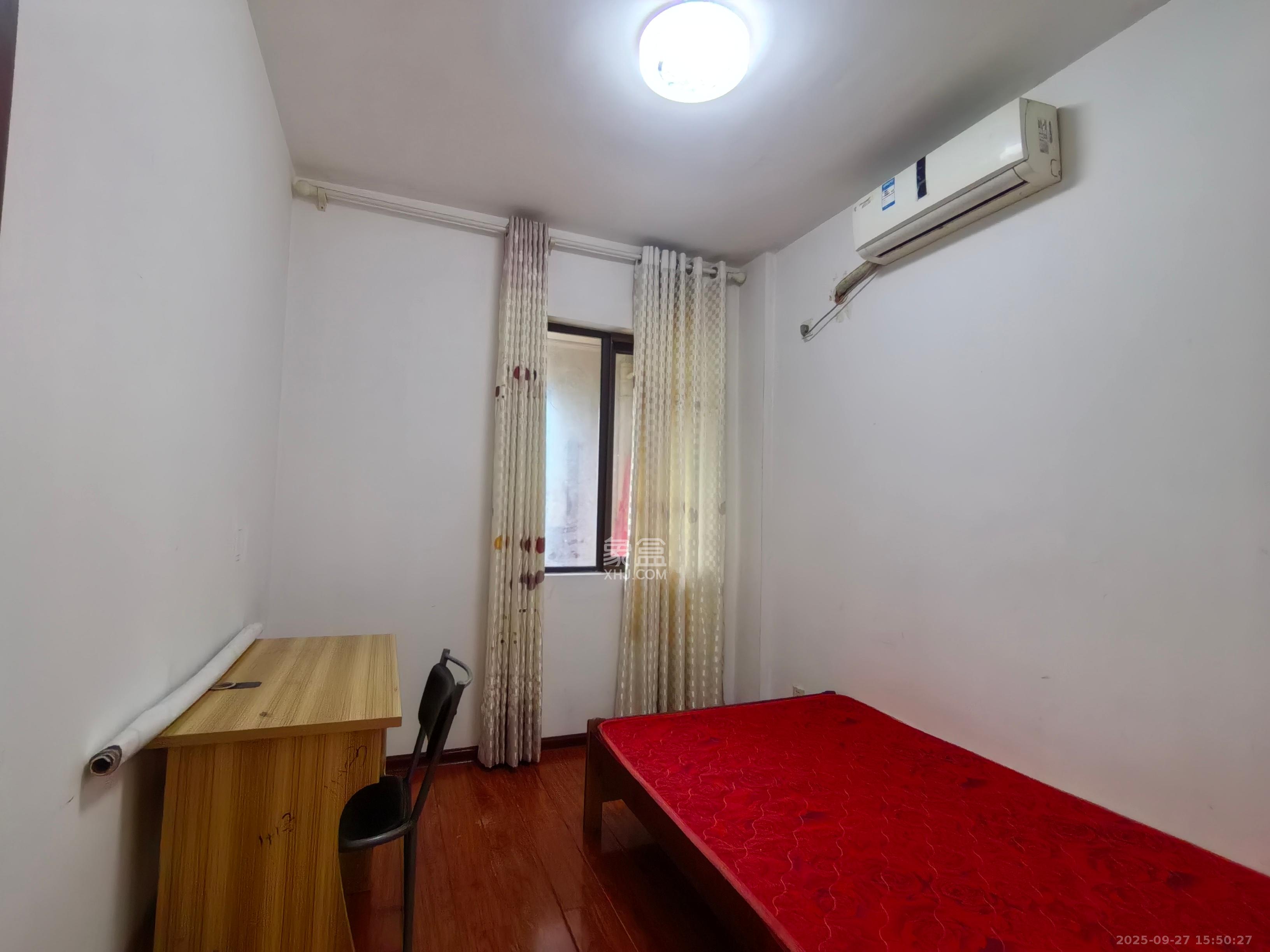 保利麓谷林语E区  3室2厅1卫    2300.0元/月室内图