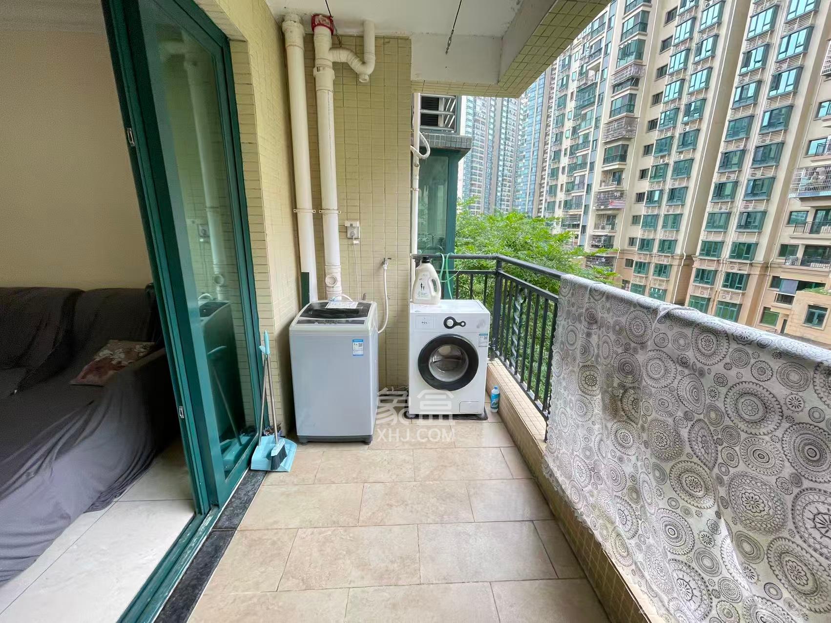 恒大雅苑 3室2厅2卫 2400.0元/月 恒大雅苑 3室2厅2卫 2400.0元/月室内图