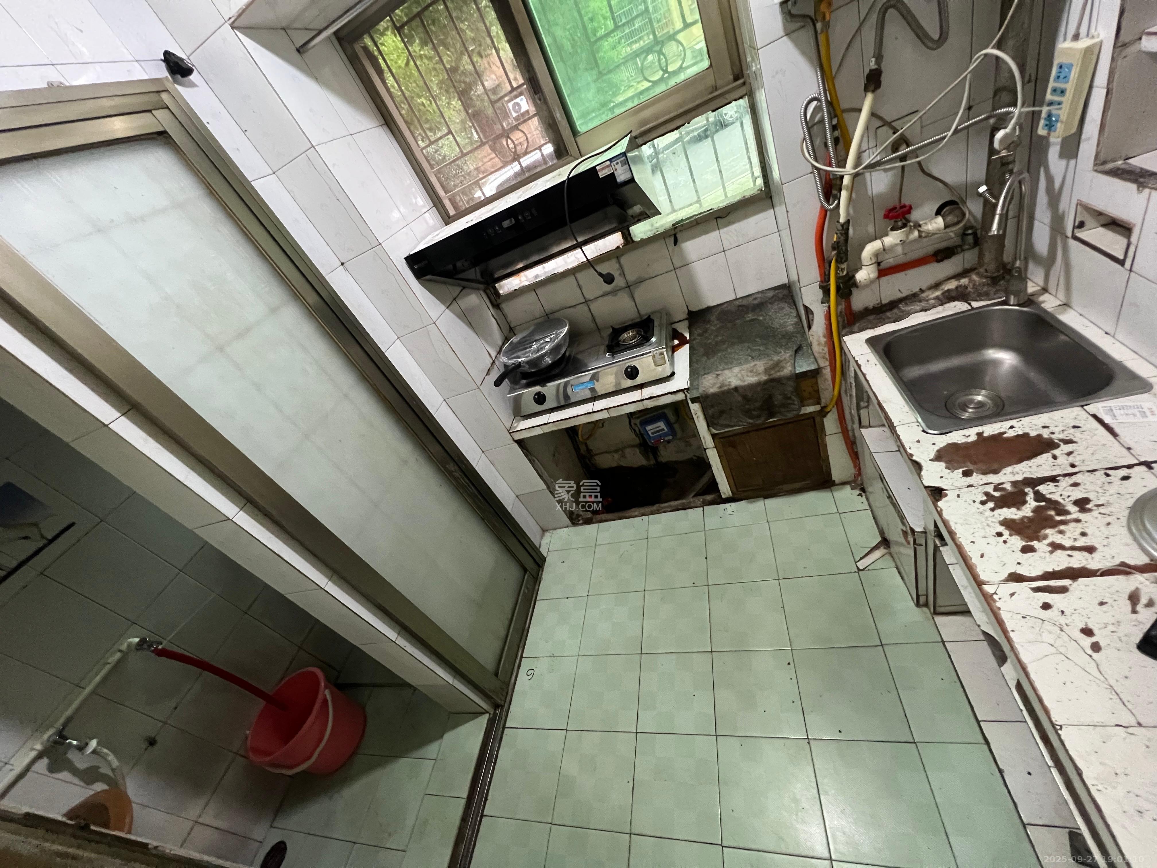 建湘新村 1室0厅0卫 1200.0元/月 建湘新村 1室0厅0卫 1200.0元/月室内图