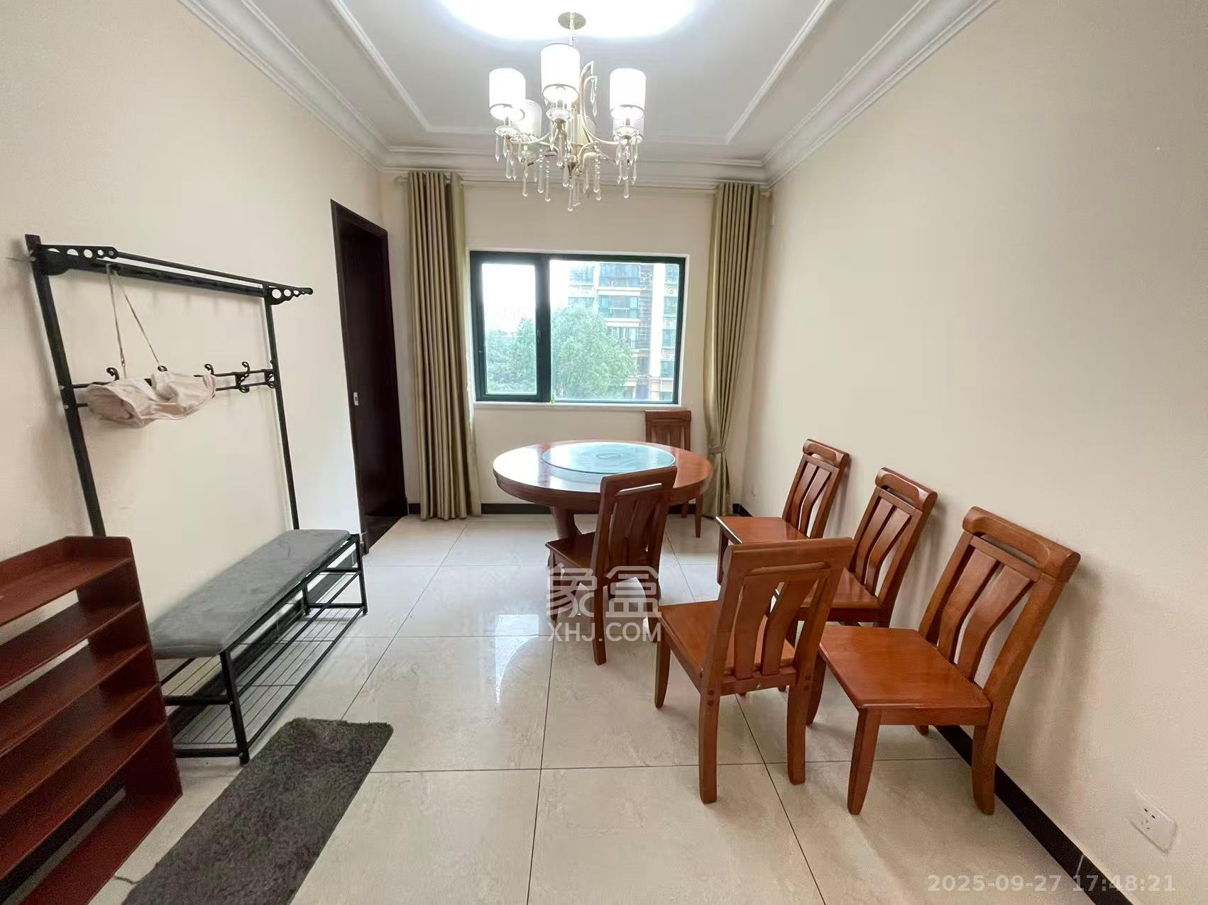 恒大雅苑 3室2厅2卫 2400.0元/月 恒大雅苑 3室2厅2卫 2400.0元/月室内图