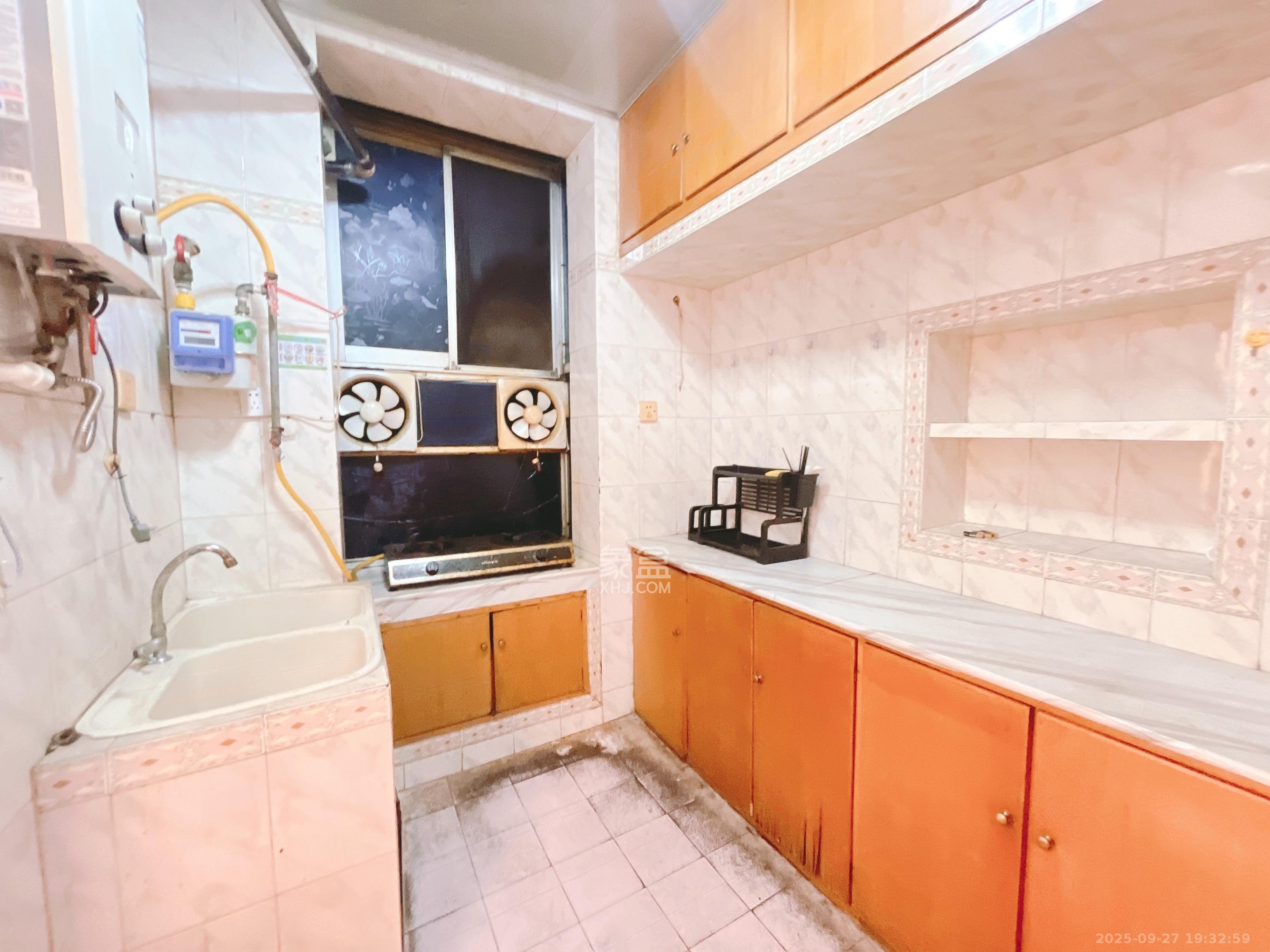 湖南日报宿舍  3室1厅1卫    2100.0元/月室内图