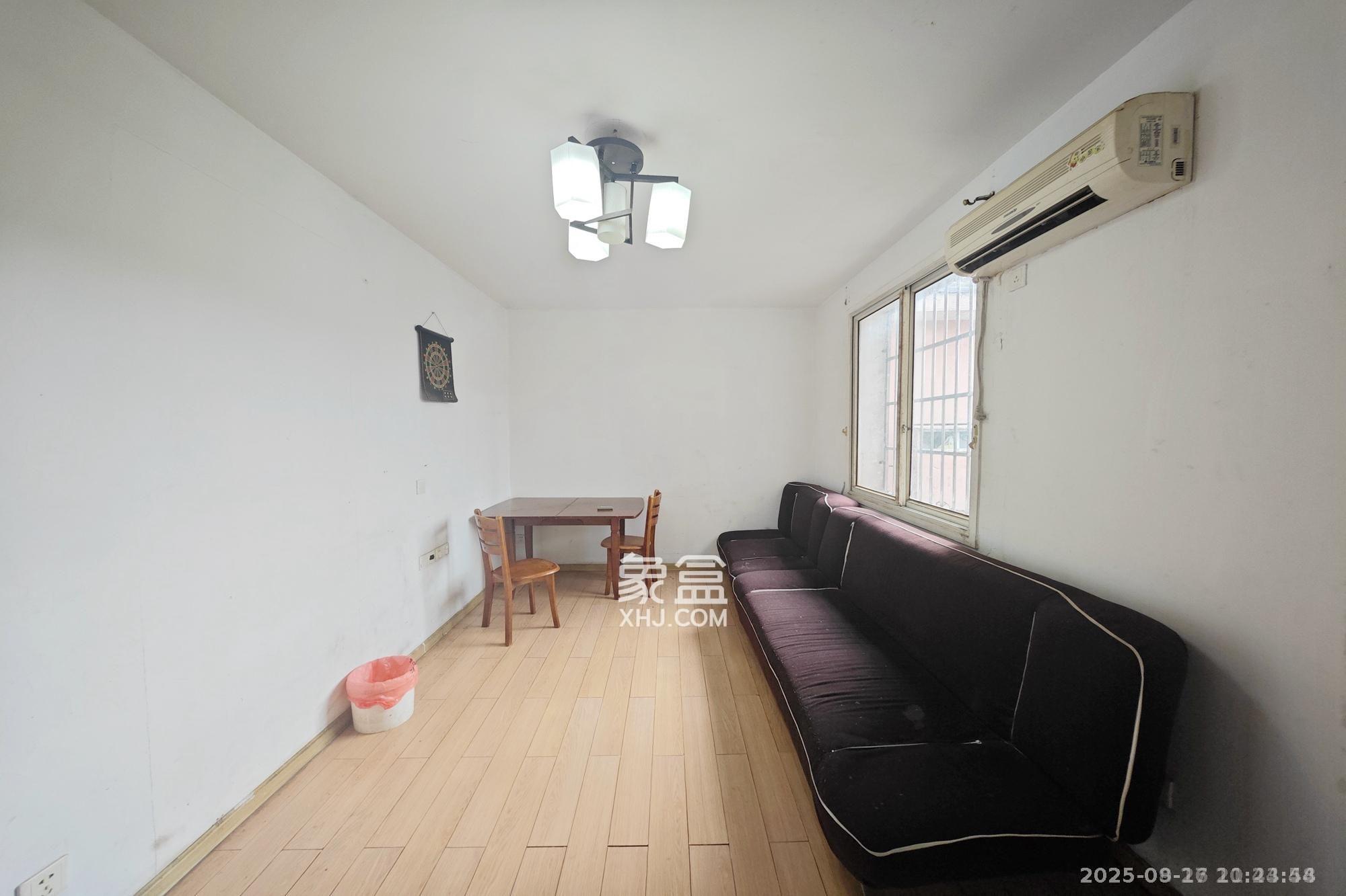 桂花二村 2室1厅1卫 1200.0元/月 桂花二村 2室1厅1卫 1200.0元/月室内图