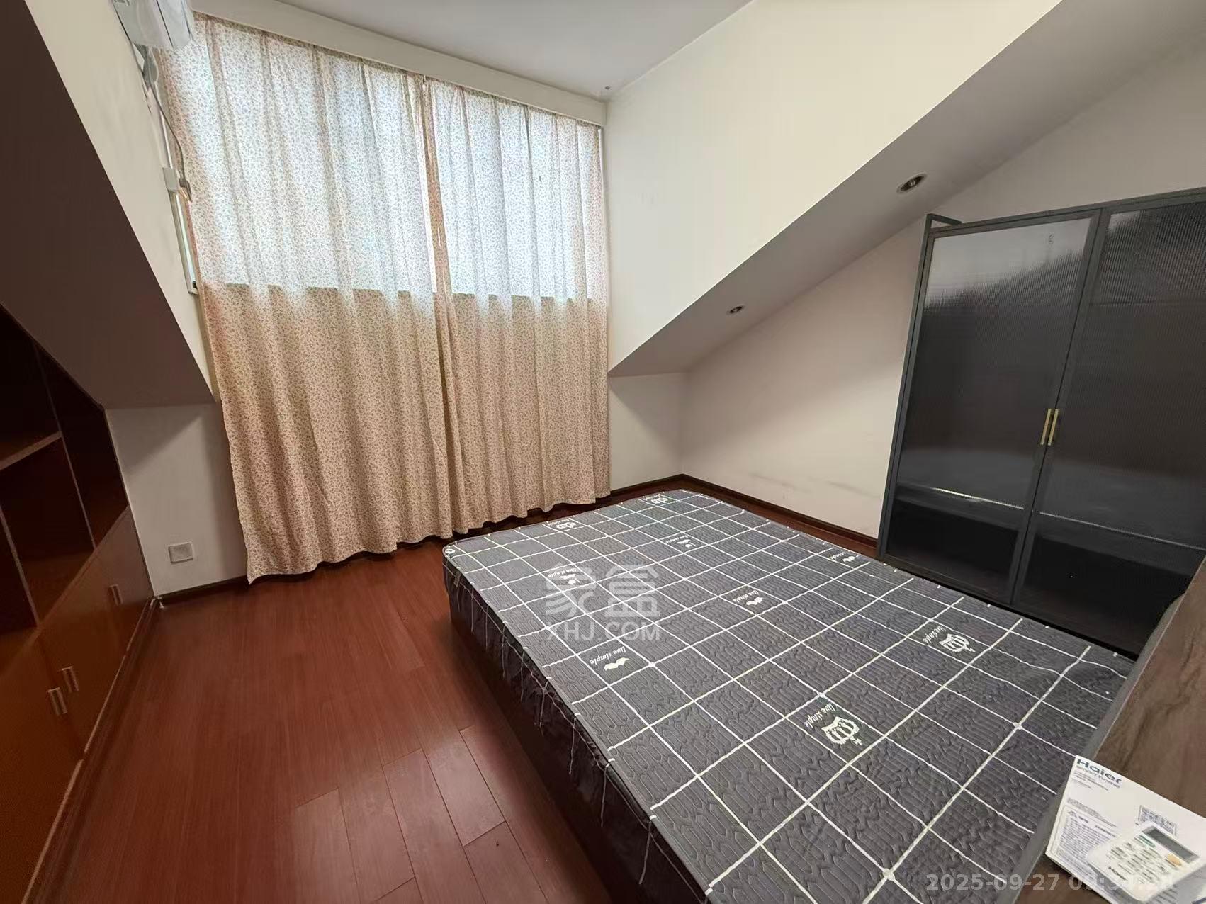 东方新城  6室2厅3卫    900.0元/月室内图