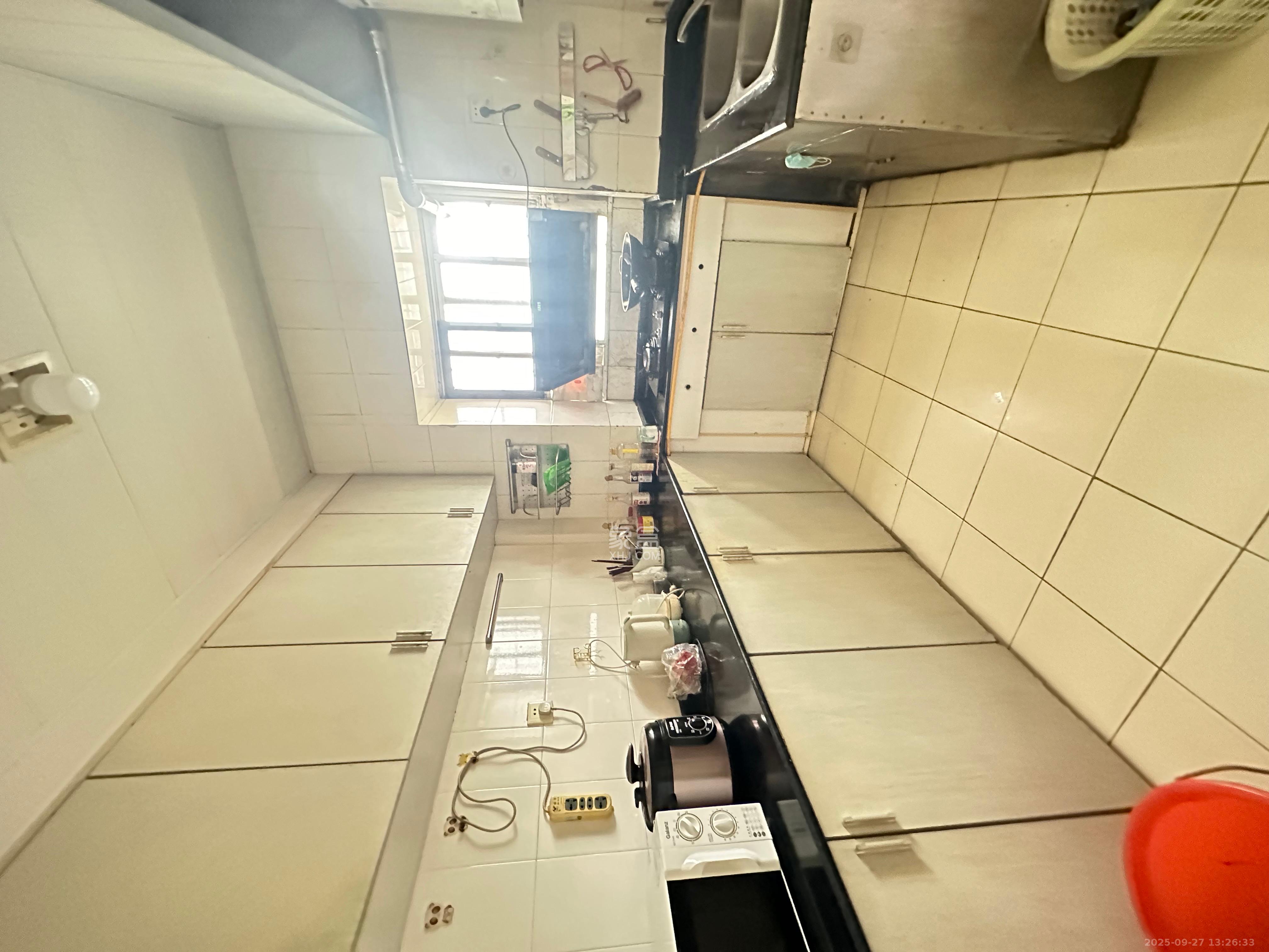 南沙公寓  1室1厅1卫    1600.0元/月室内图