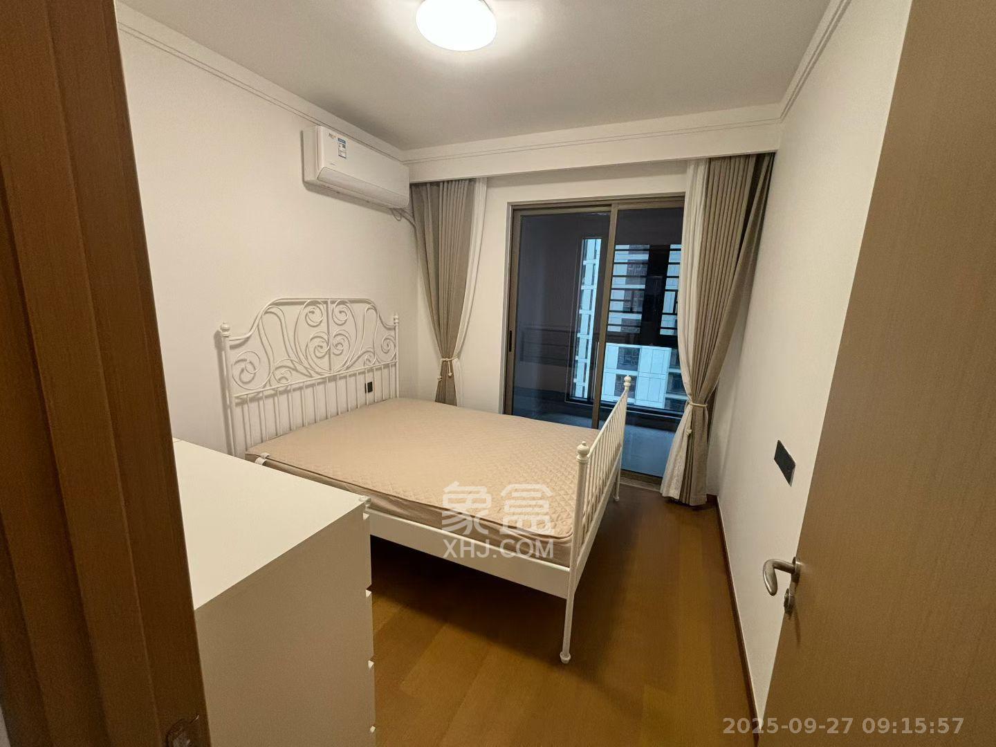 旭辉雨花郡  3室2厅2卫    4100.0元/月室内图