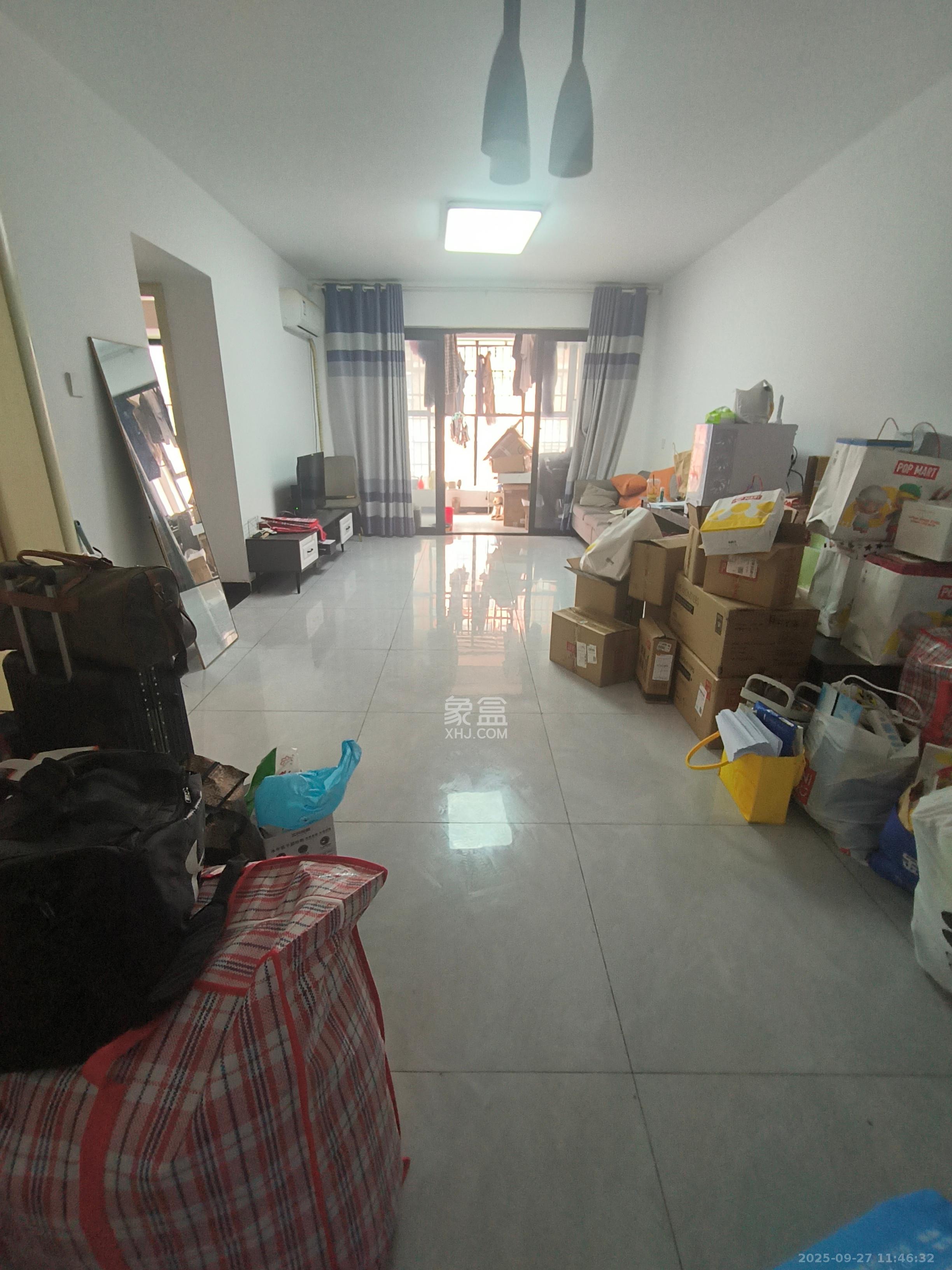 东玺门  1室0厅0卫    2400.0元/月 东玺门  1室0厅0卫    2400.0元/月