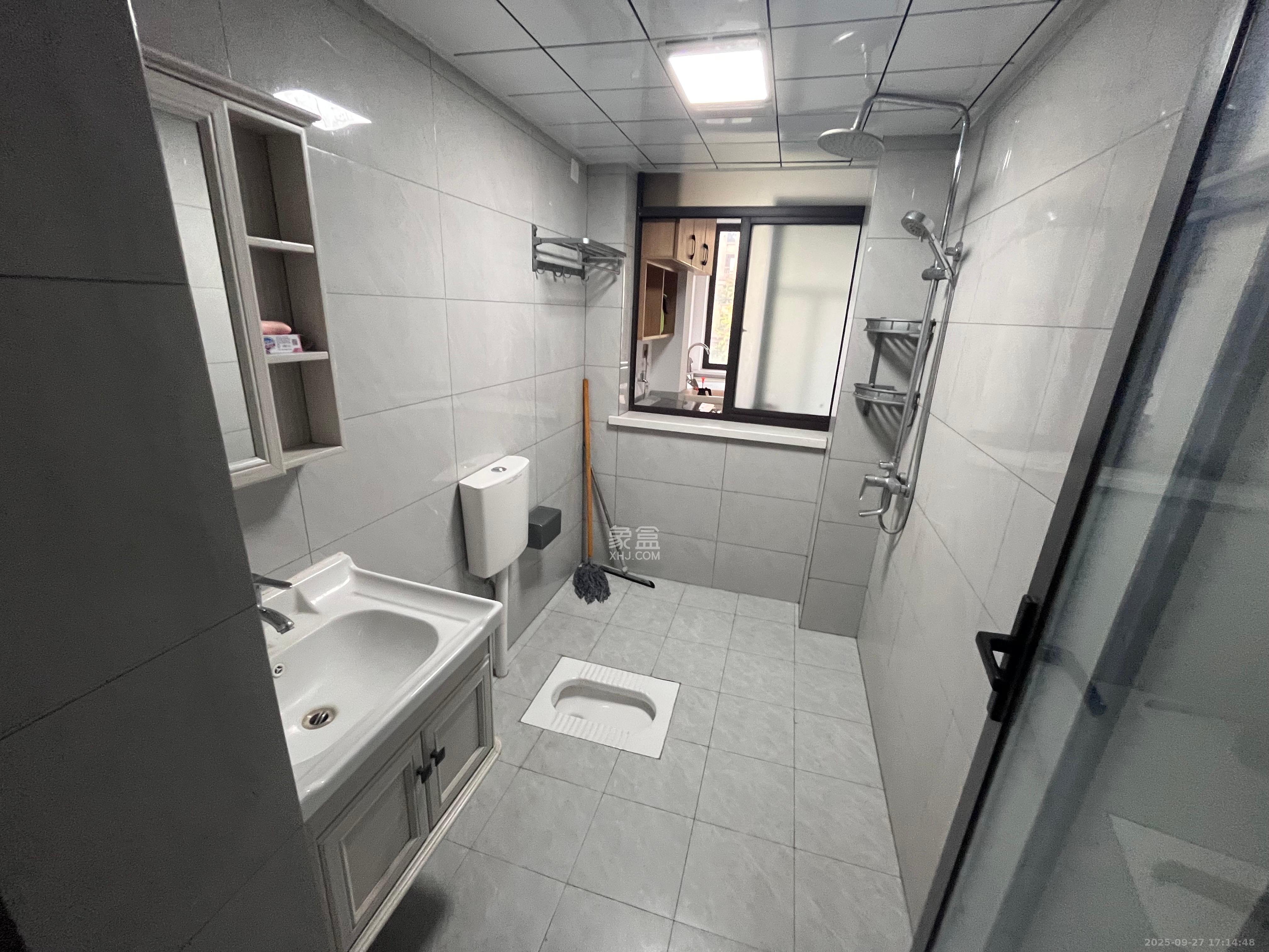 湘水郡(兴旺小爱同学) 4室2厅2卫 2700.0元/月 湘水郡(兴旺小爱同学) 4室2厅2卫 2700.0元/月室内图