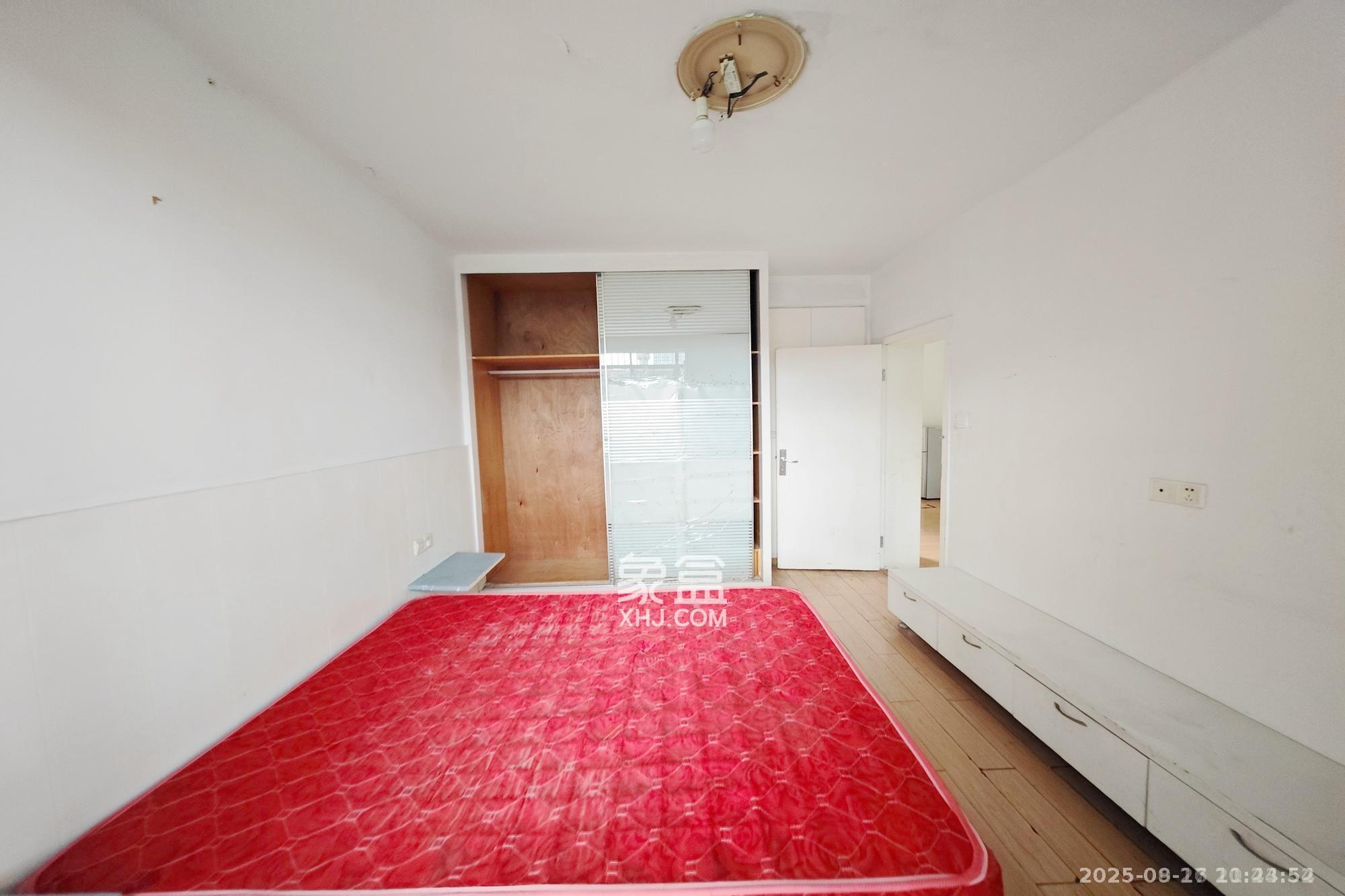 桂花二村  2室1厅1卫    1200.0元/月室内图