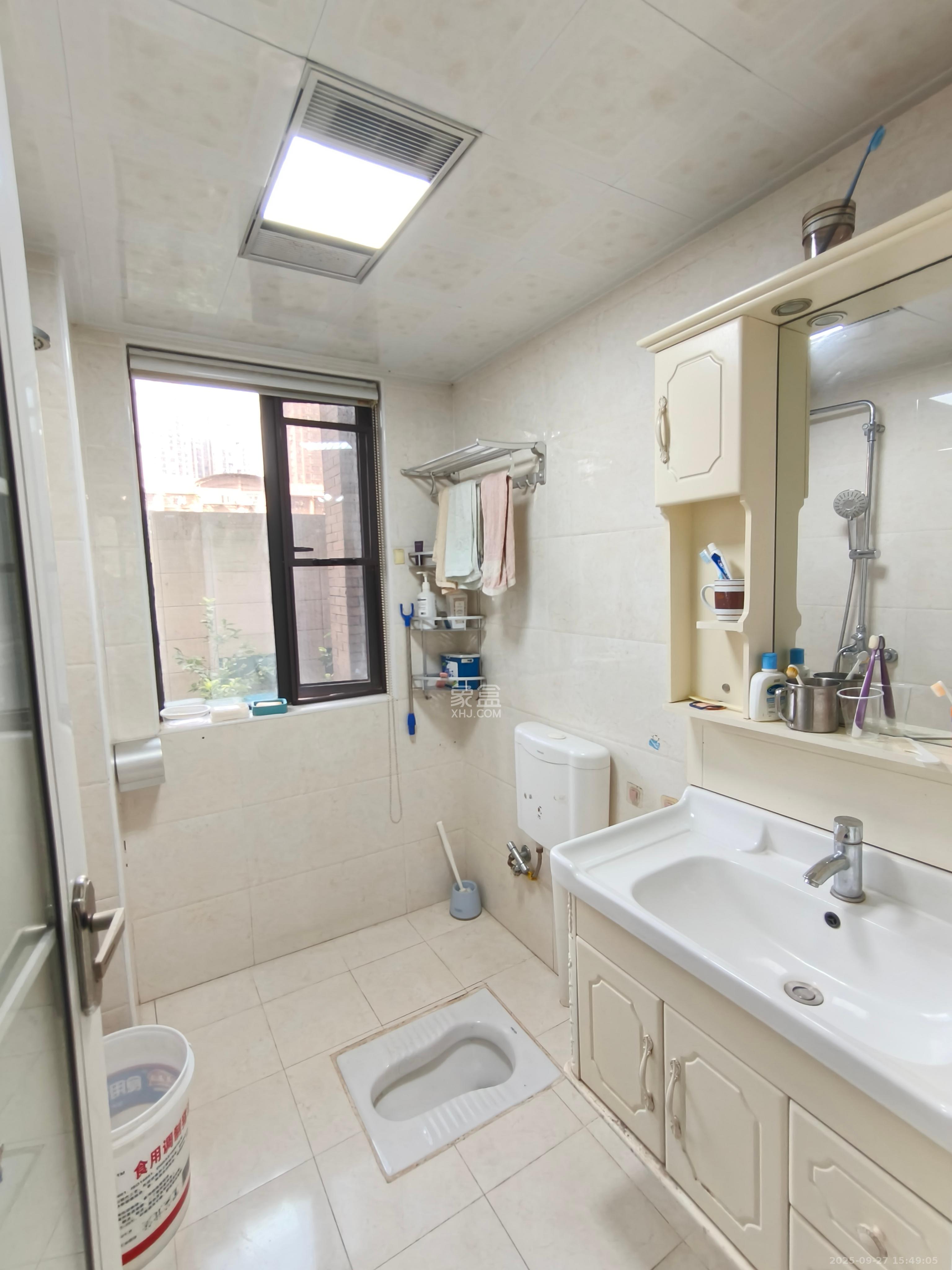 长房白沙湾 3室2厅2卫 3500.0元/月 长房白沙湾 3室2厅2卫 3500.0元/月室内图