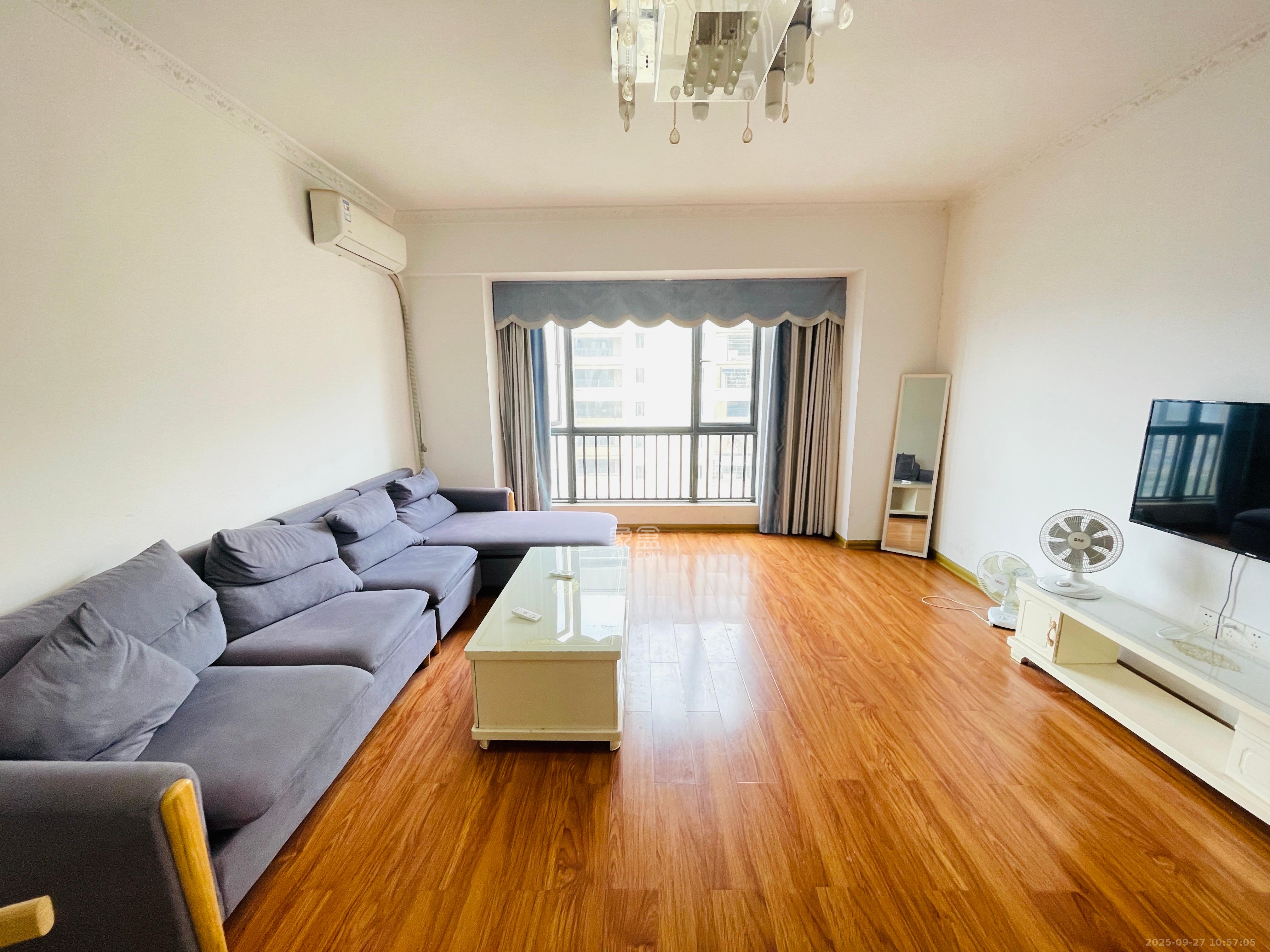 兰亭都荟(璟峰苑) 3室2厅2卫 3300.0元/月 兰亭都荟(璟峰苑) 3室2厅2卫 3300.0元/月室内图