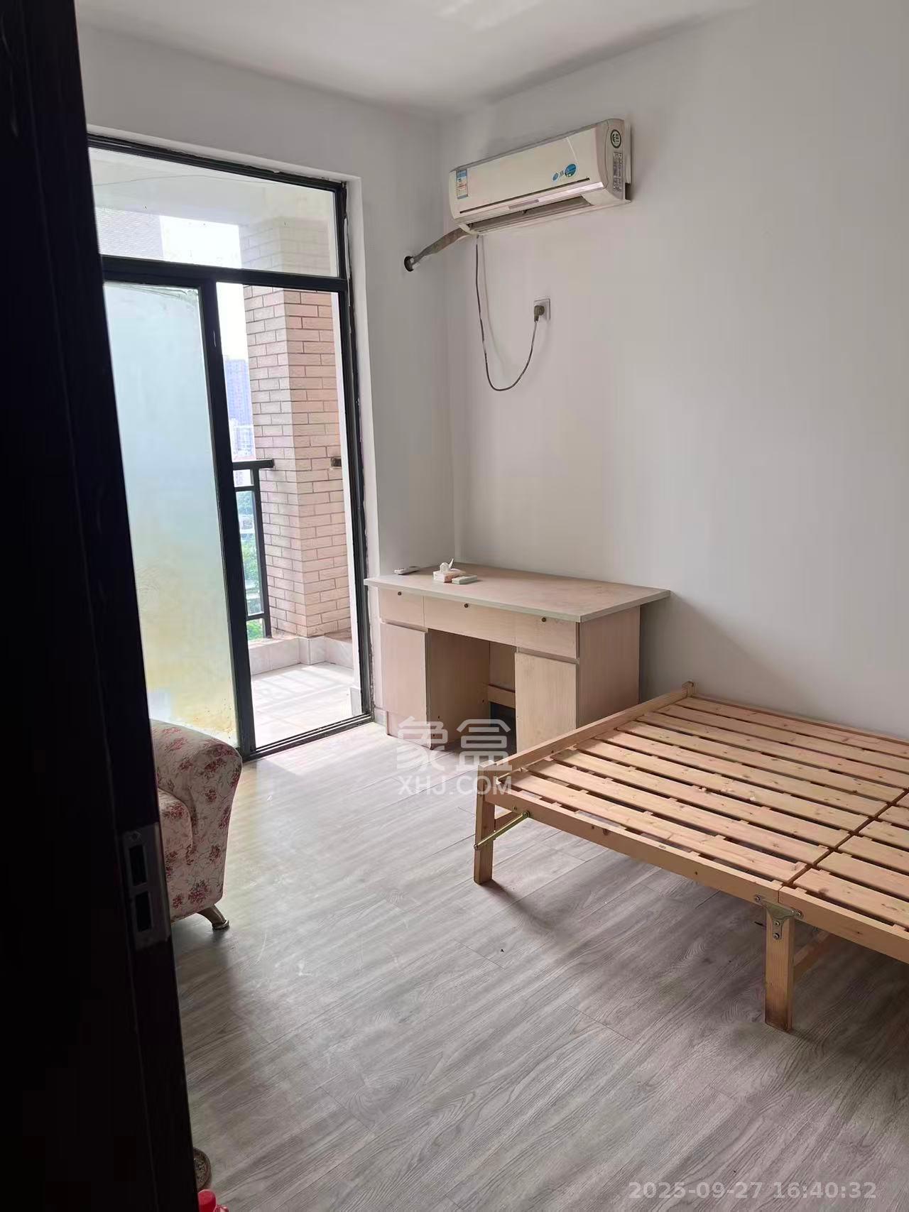 湘水一城(一期) 3室2厅2卫 2000.0元/月 湘水一城(一期) 3室2厅2卫 2000.0元/月室内图